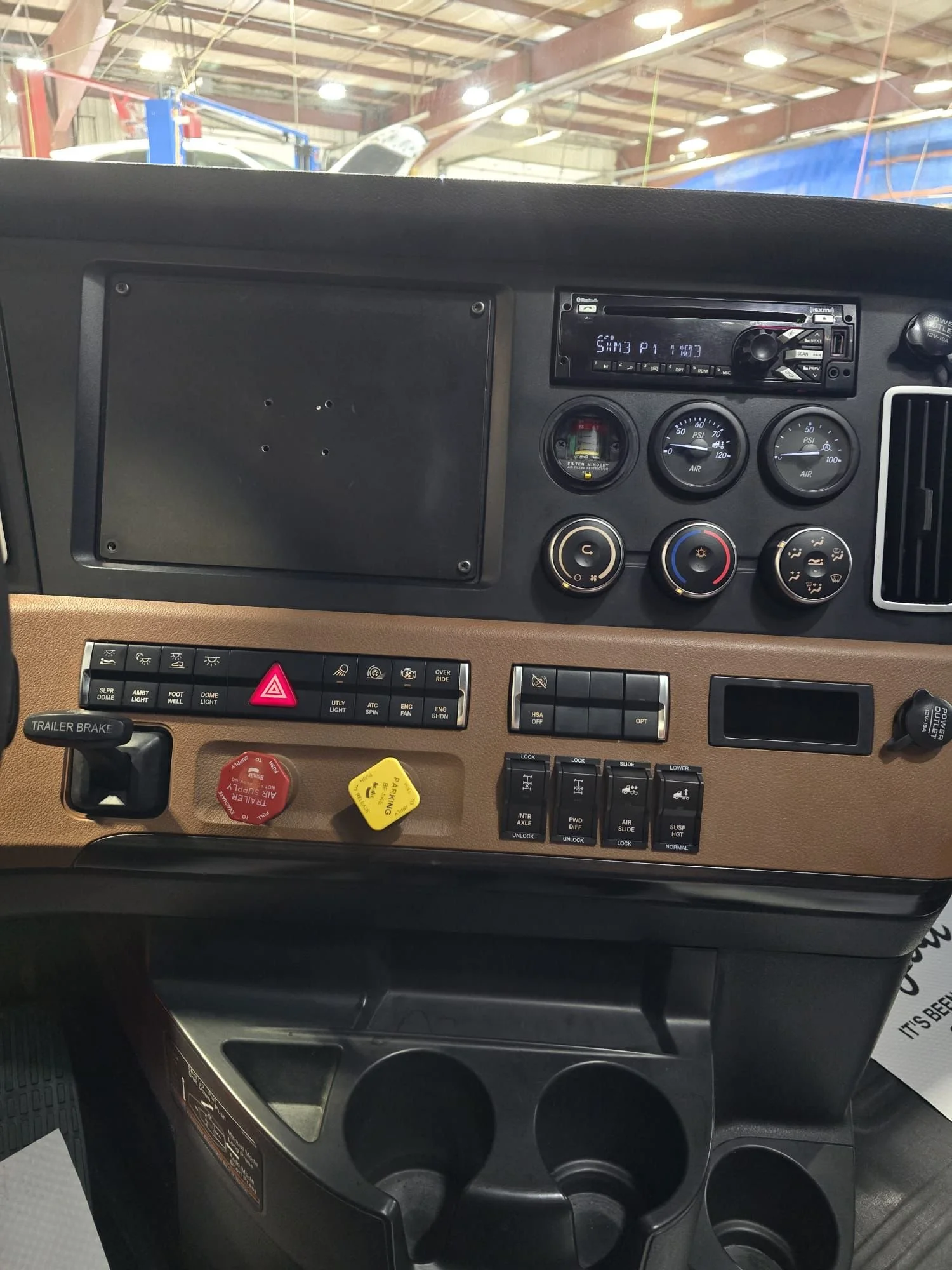 Freighliner12.jpeg
