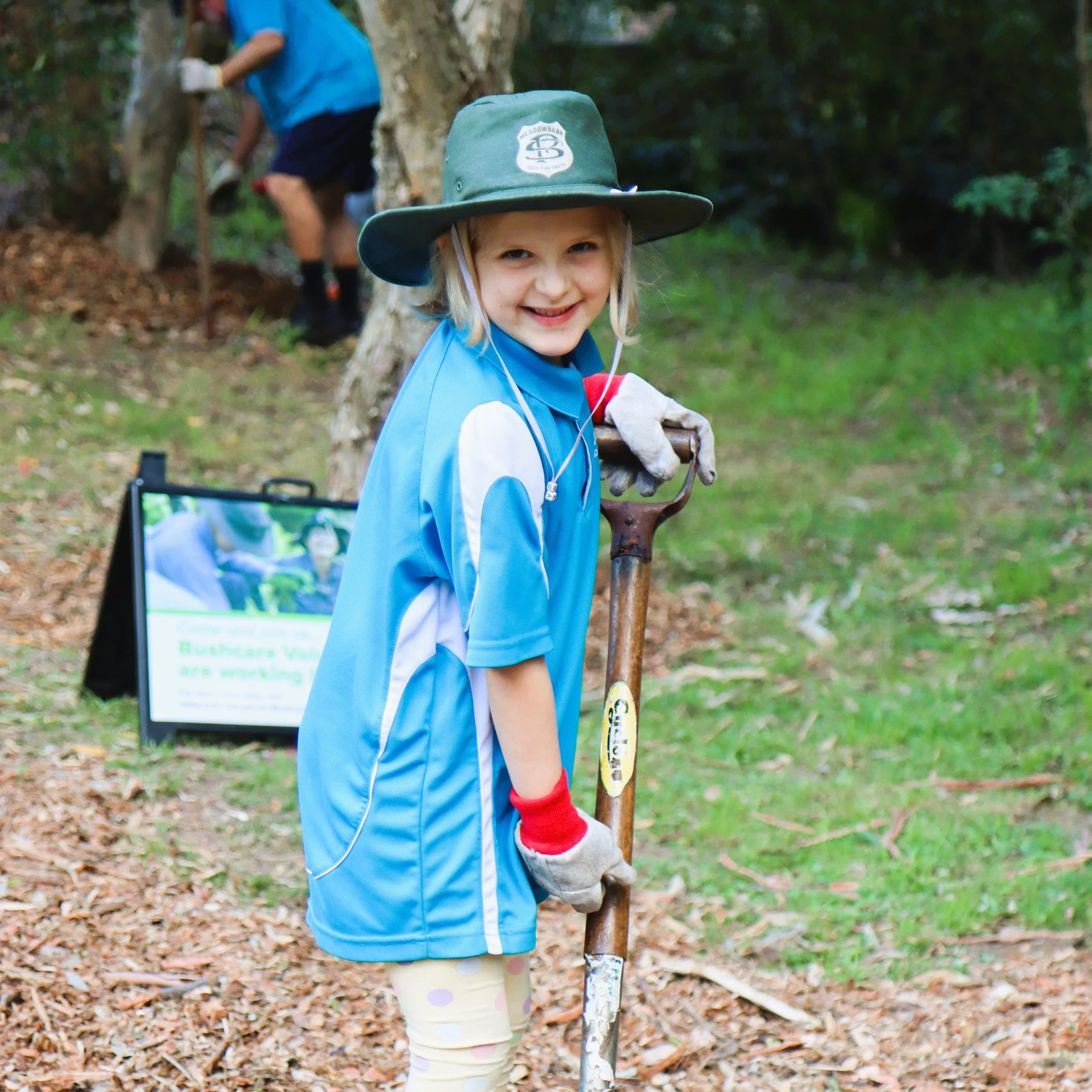 Ryde Rotary is regularly collborating with City of Ryde Department of Parks & Open Spaces  to support major bushcare activities reinstating native ecosystems in our local community.