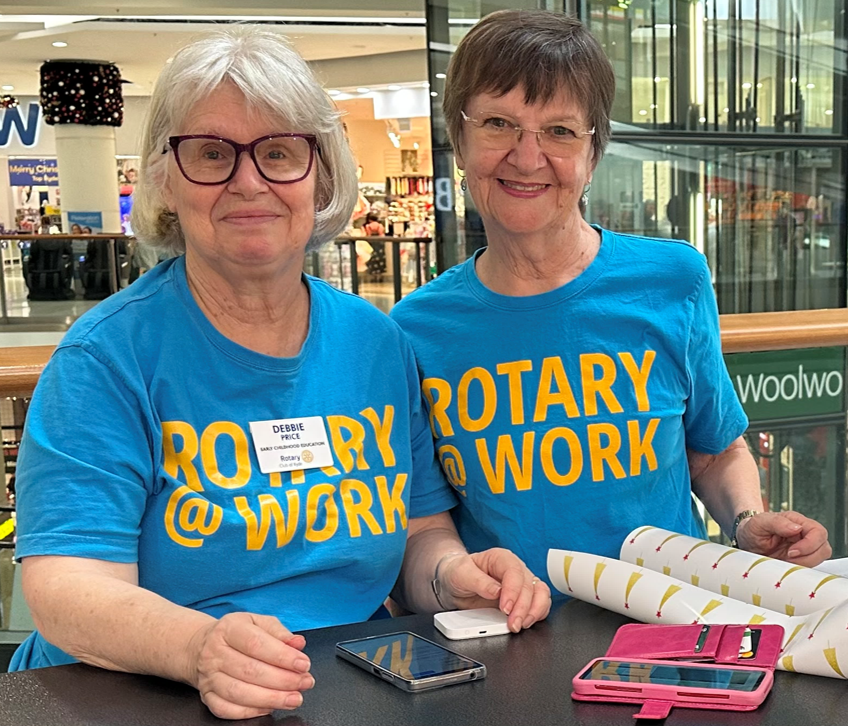 Gift Wrapping Fundraiser