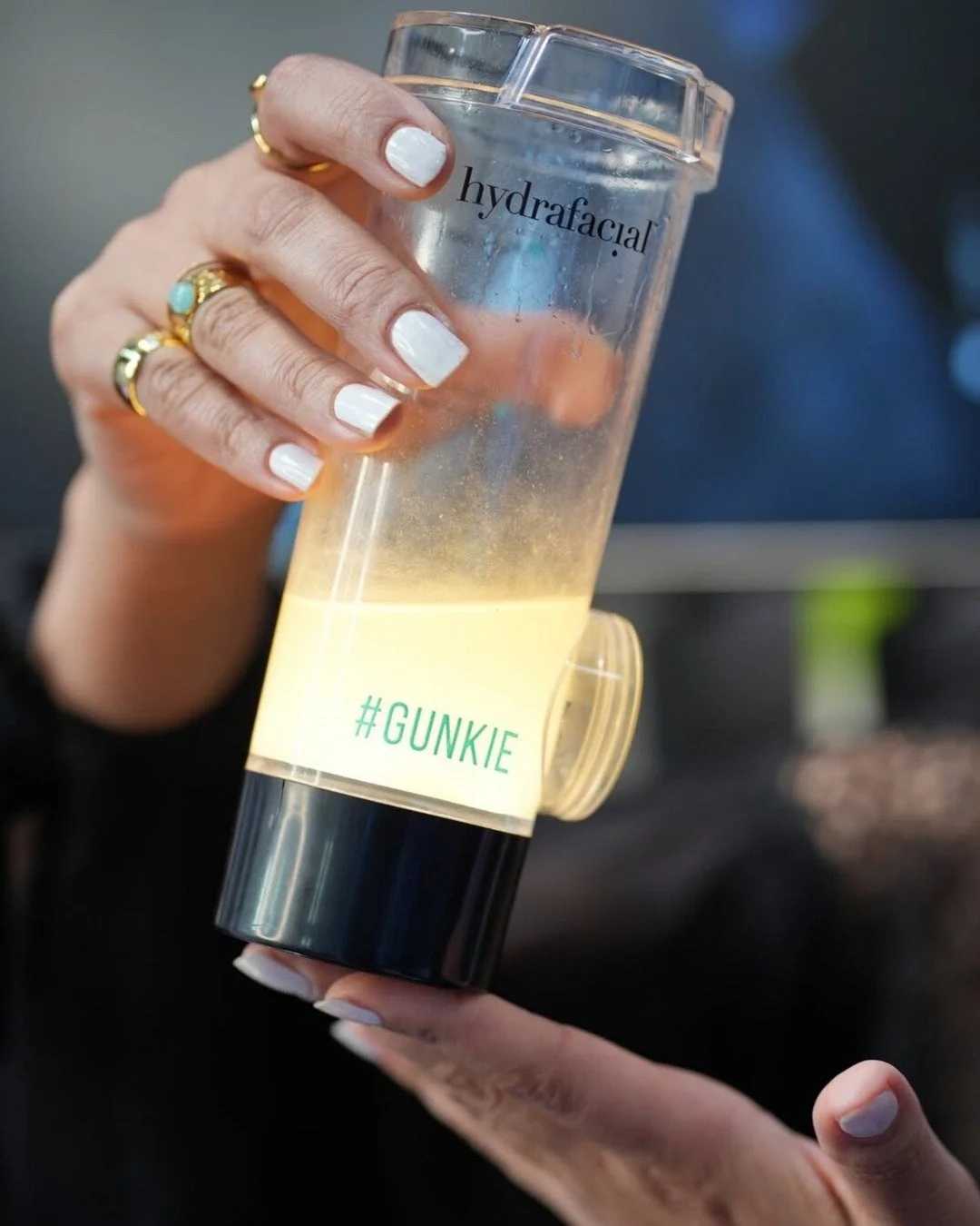 We don&rsquo;t gatekeep the gunk.

A Hydrafacial treatment reveals everything your pores have been hiding!

@hydrafacial_uk #hydrafacialuk #hydrafacial #skintreatment #healthyskin #skinhealth #skincare #LVBXUK