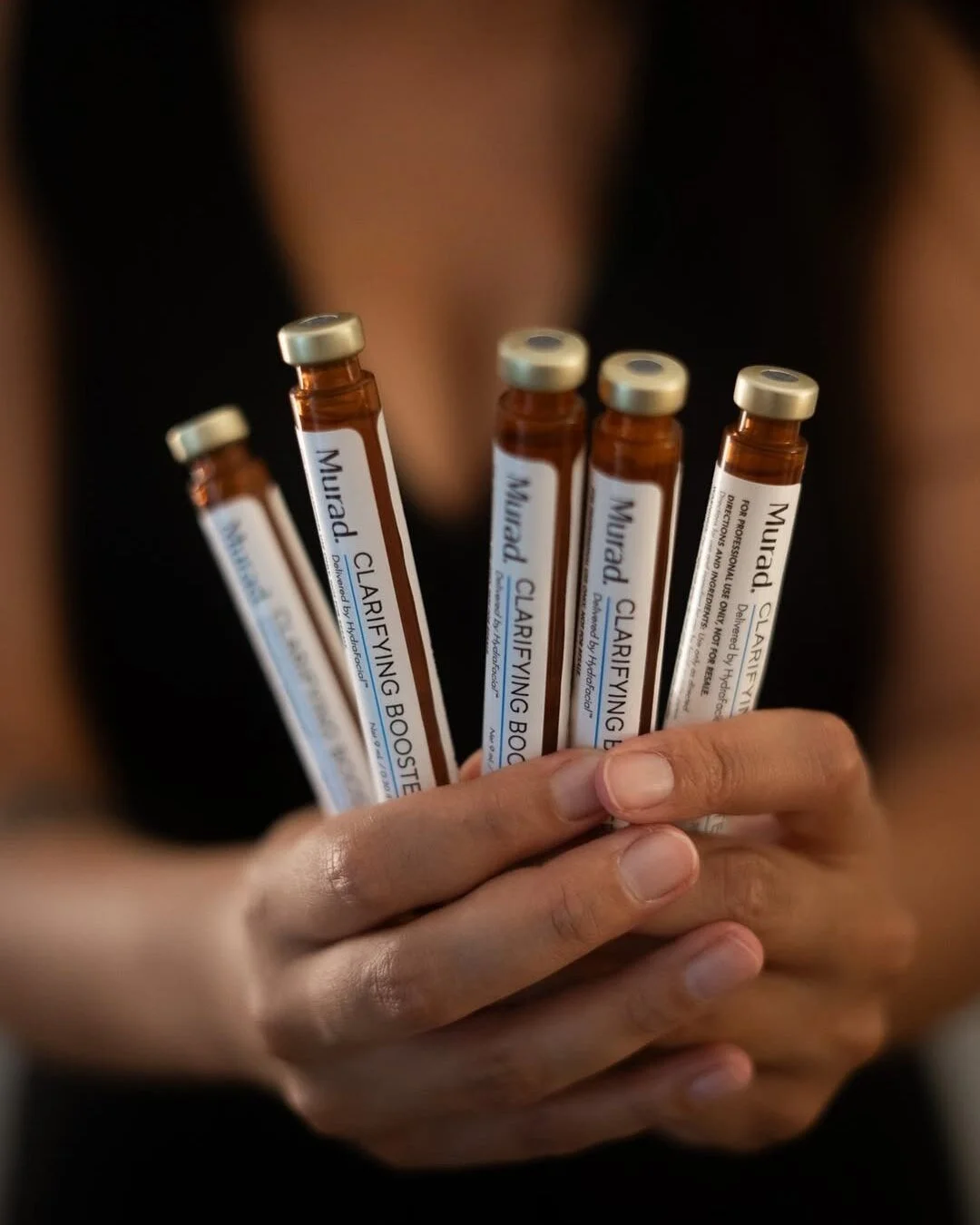 The Murad Clarifying Booster is designed to cleanse, dissolve excess oil, and purify pores for a clearer, healthier complexion. ✨

@hydrafacial_uk #hydrafacialuk #hydrafacial #skintreatment #healthyskin #skinhealth #skincare #LVBXUK