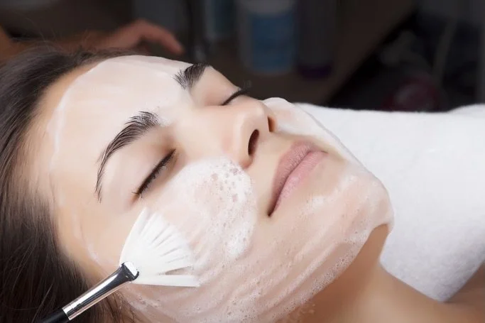 Revitalize your skin this summer with our exclusive hydration Face &amp; Body duo!

🍍 Experience a soothing, foaming facial that harnesses the power of papaya and pineapple enzymes. This treatment gently exfoliates, brightens, and refreshes your ski
