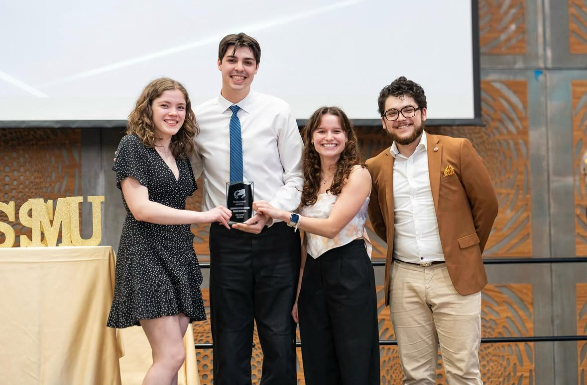 executives from SWAM Montreal accepting the SSMU club of the year award