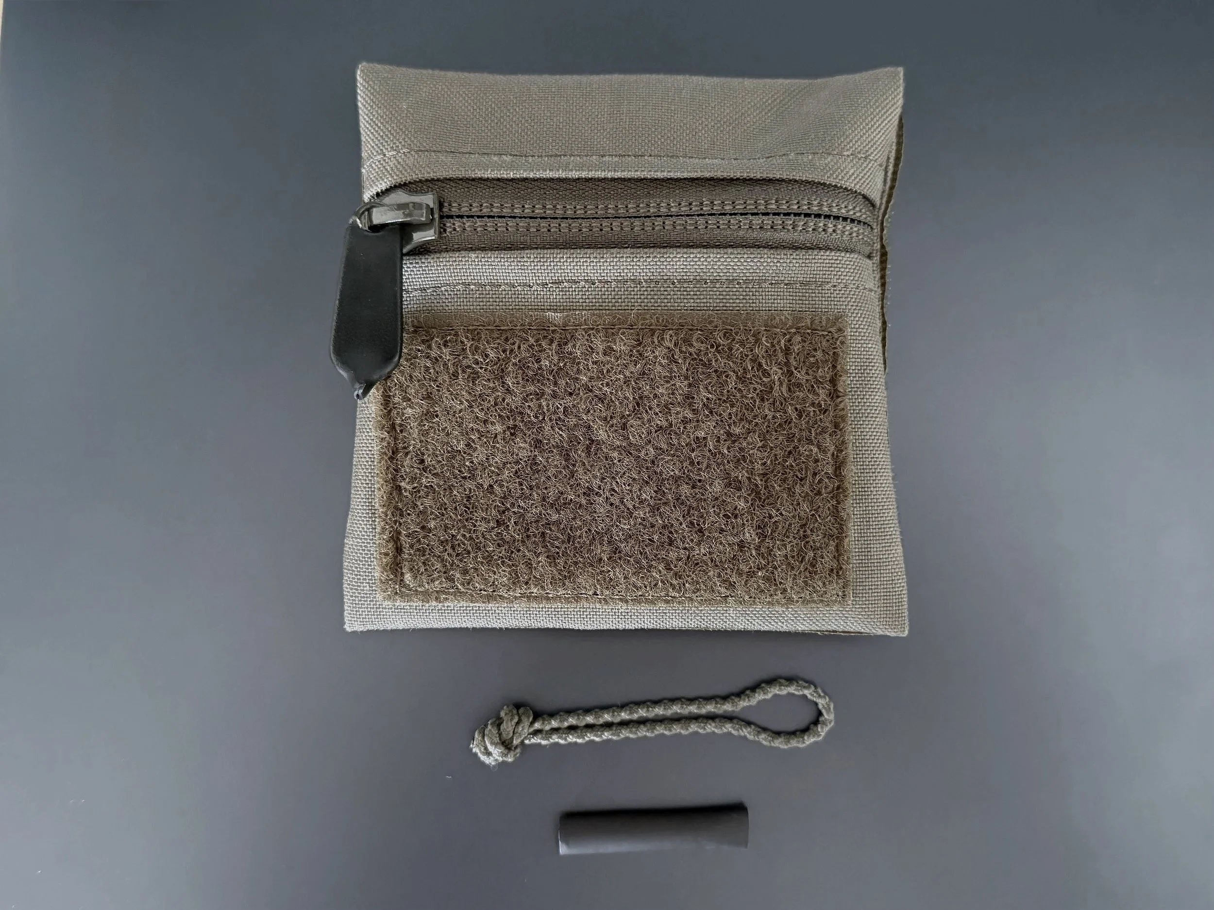Poly Pocket 10x10 Admin Pouch for MOBAST System Bundeswehr Special Forces EGB KSK KSM Plate Carrier Small camouflage tactical pouch with MOLLE webbing and zipper closure in Steingrau RAL7013