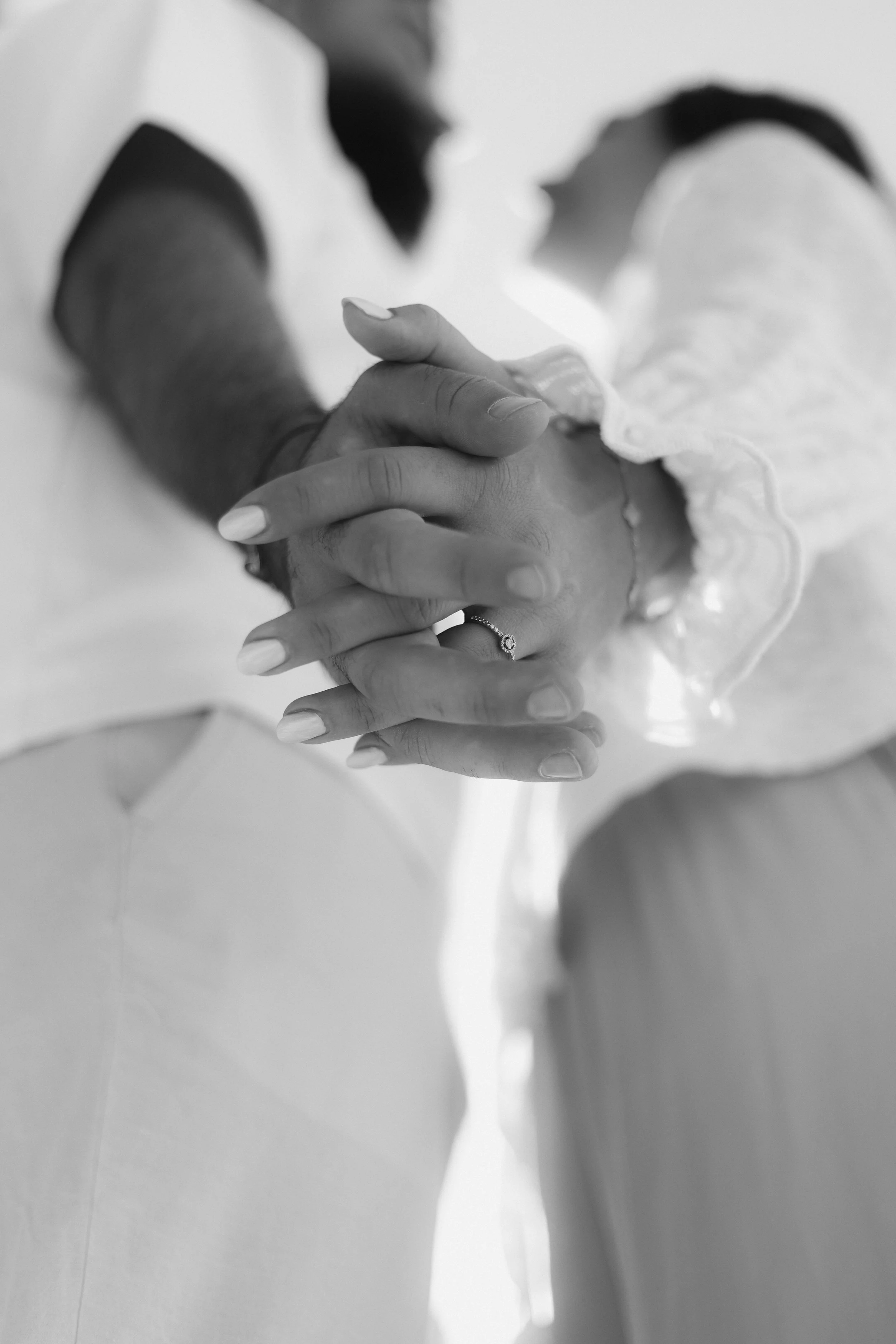 Photographe professionnelle basée à Hyères – portrait, mariage, marque et lifestyle – images authentiques et intemporelles