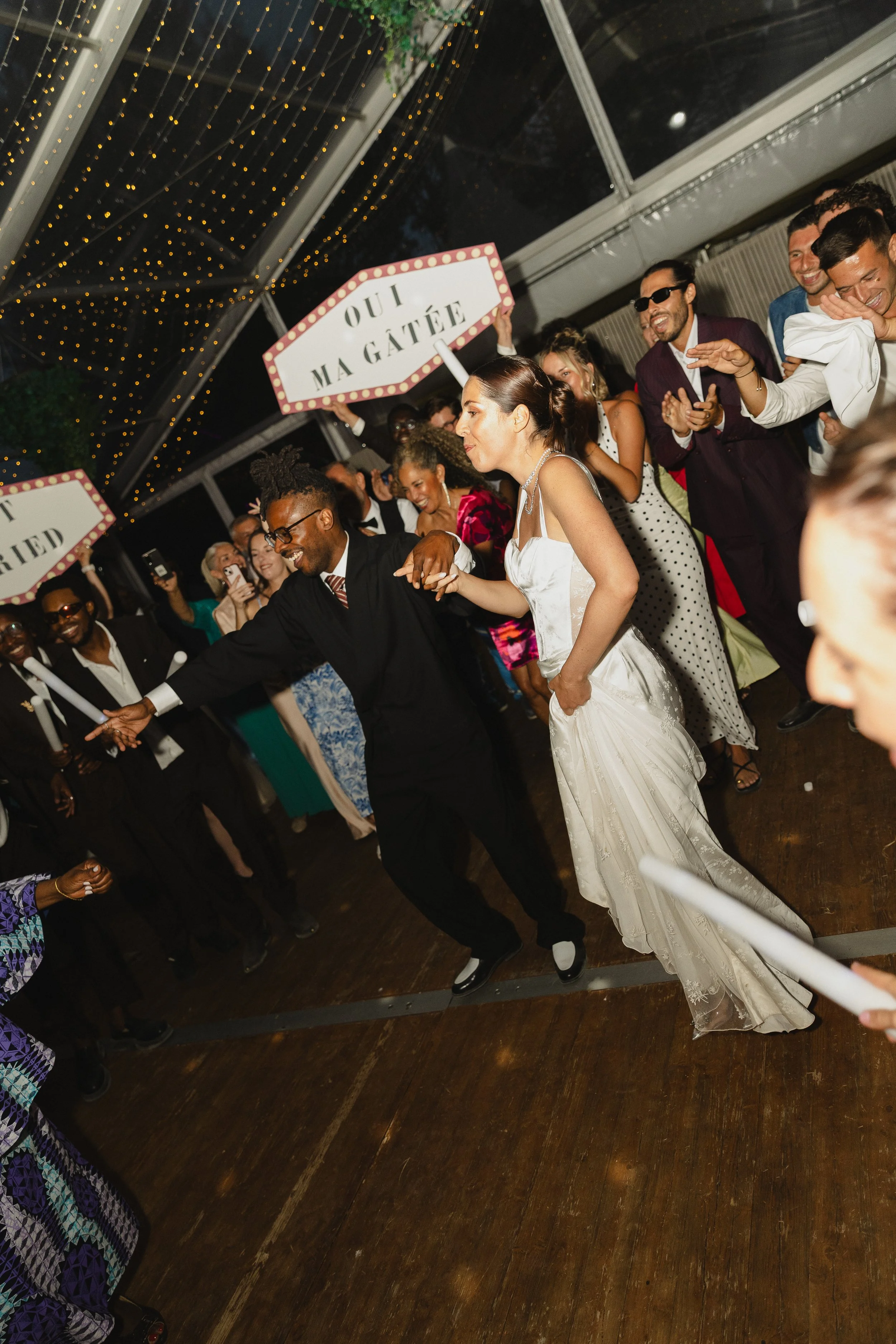 Julie & Etienne_P11-25.jpg