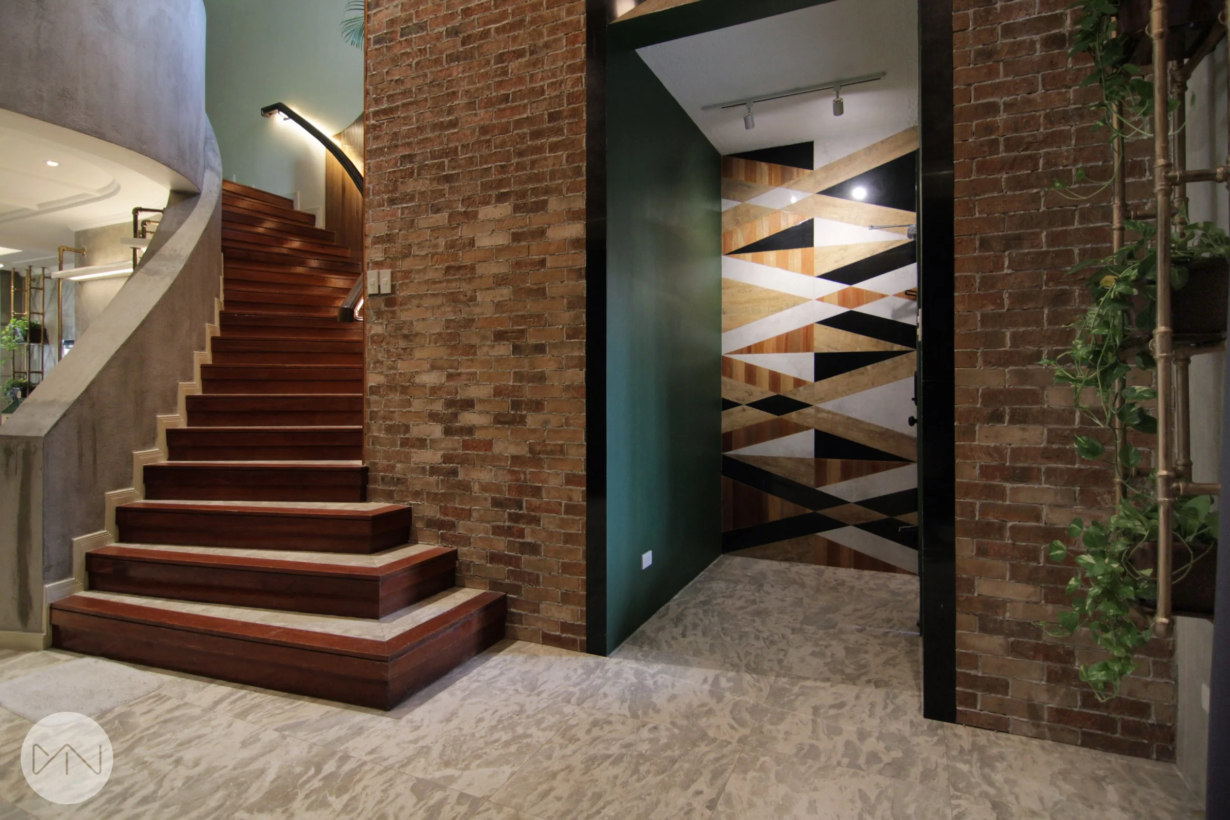 FOYER 3.jpg