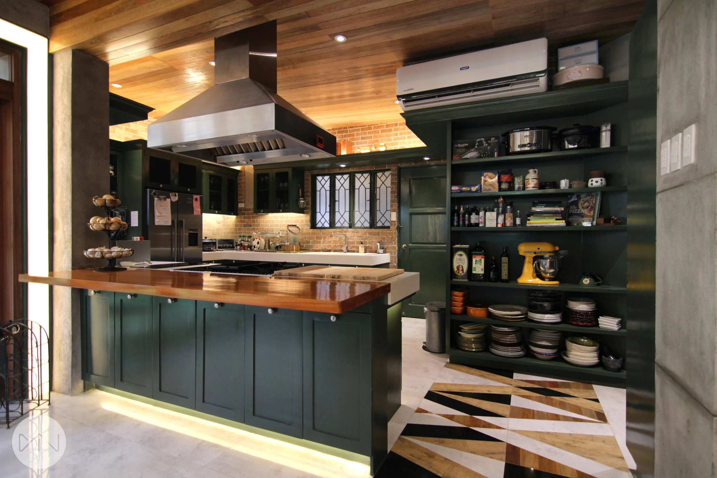 KITCHEN 3.jpg