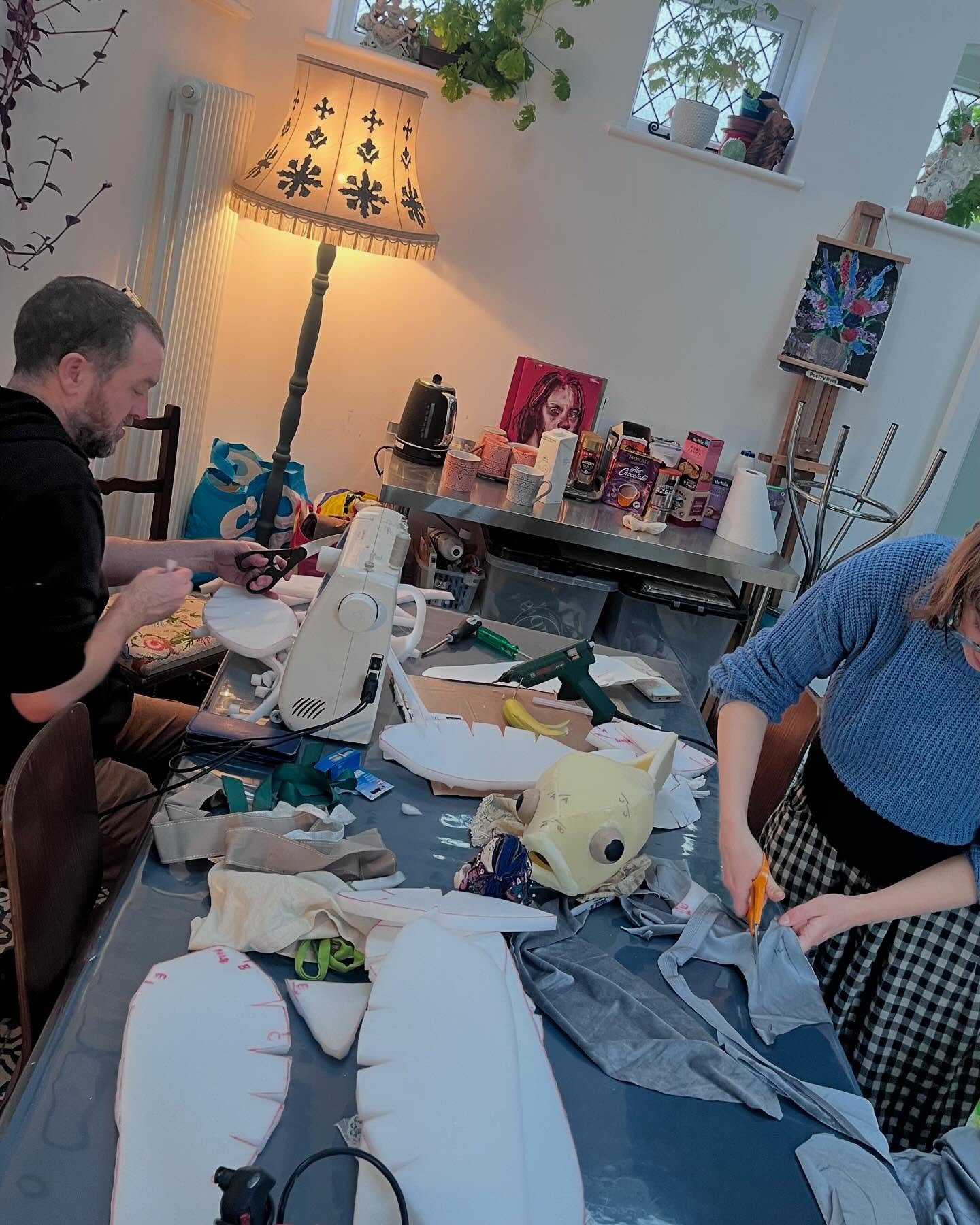 One of our favourite things about Morris is planning and making new kit pieces and costumes. Here are our members @daisyjordan_art  and @ulysses.black busily creating something very special for Spring!
.
.
.
.
#morris #morrisdancing #morrislife #beas