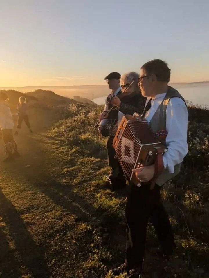 Our lovely solstice morning wouldn't have been possible with our musicians so a big thanks to you all, and those who couldn't make it this morning. No magical dancing without you playing 💛🧡🌞