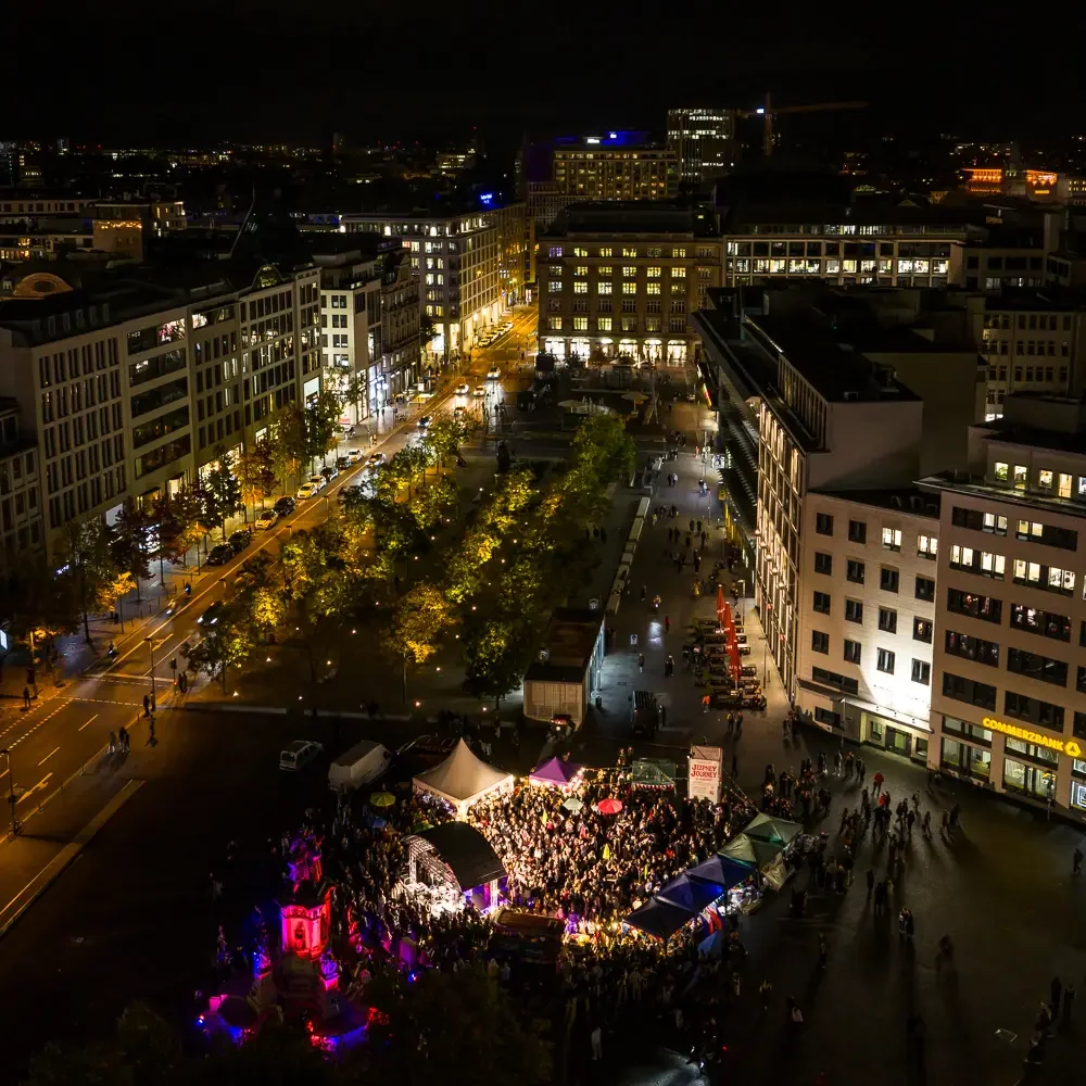 Jeepney Journey auf dem Roßmarkt Gastland Philippinen Buchmesse 2025