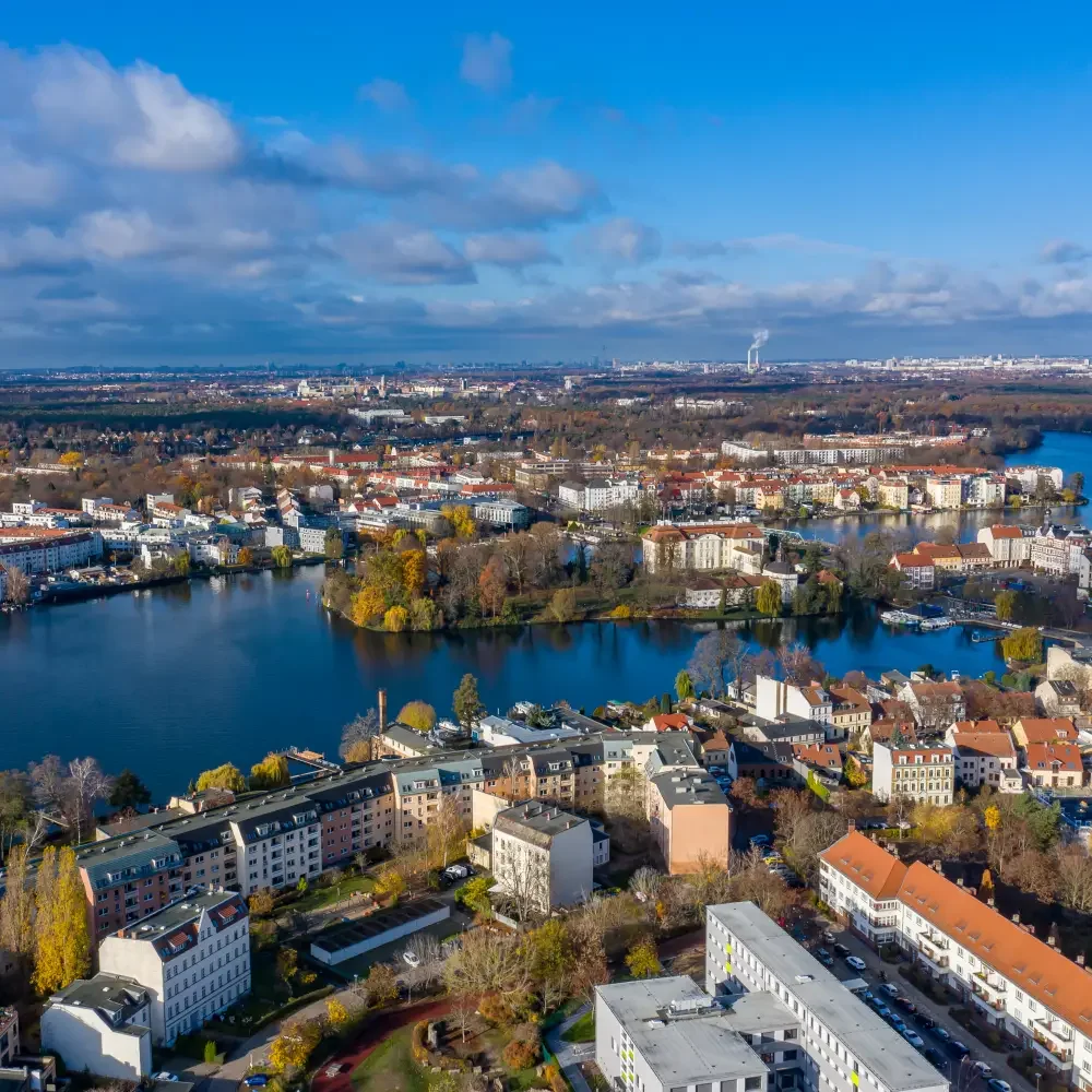 Berlin-Köpenick mit Schloss Köpenick, Dahme und Marina