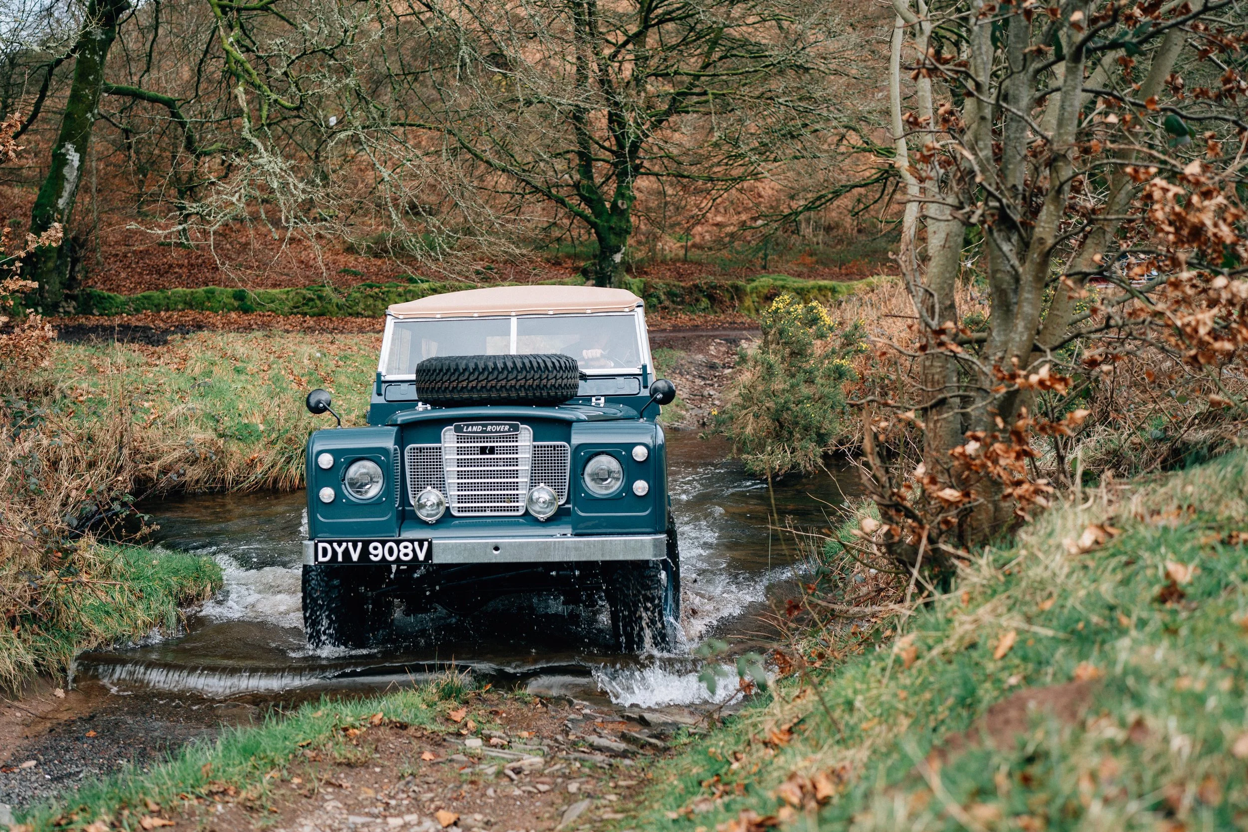 Roderic Milne Windsor Classics | Explore Land Rover Restorations Today