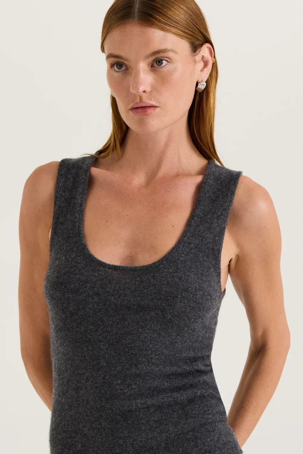 PRU_TANK_CHARCOAL_5_b8a03190-d344-41f8-a7fc-5606c3c43ab2_1440x.webp