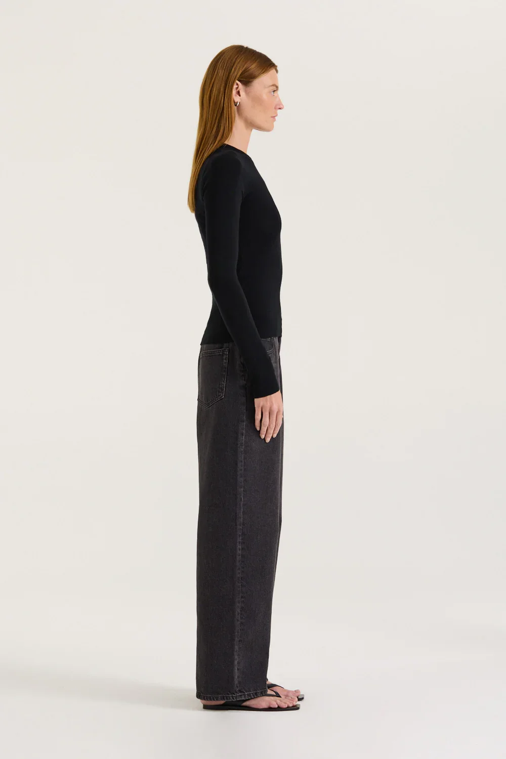CARR_TOP_BLACK_3_1440x.webp