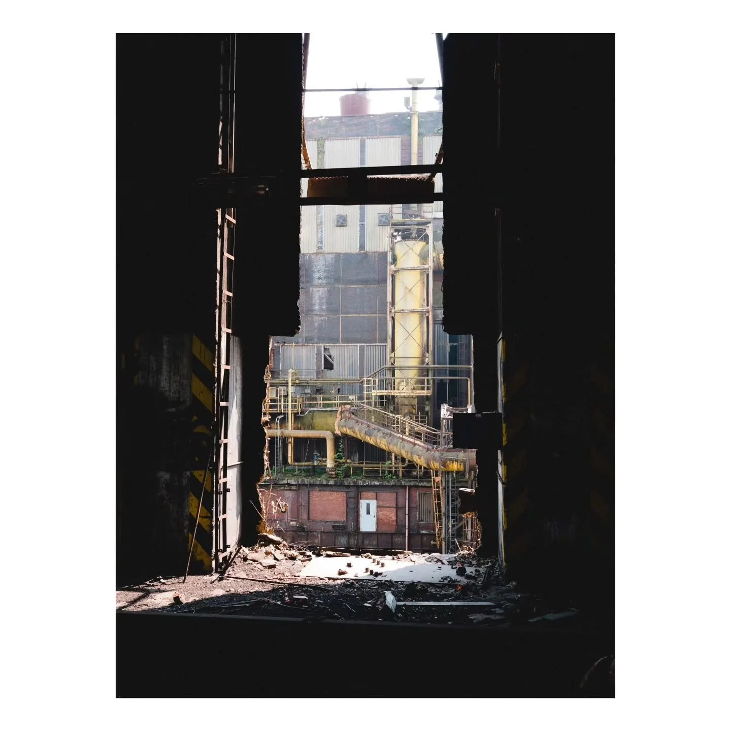 urbex disneyland.
|
#photo #photography #urbex #urbexphotography #lostplaces #abandonedplaces #architecture #rust #coal #coalwork #charleroi #belgium