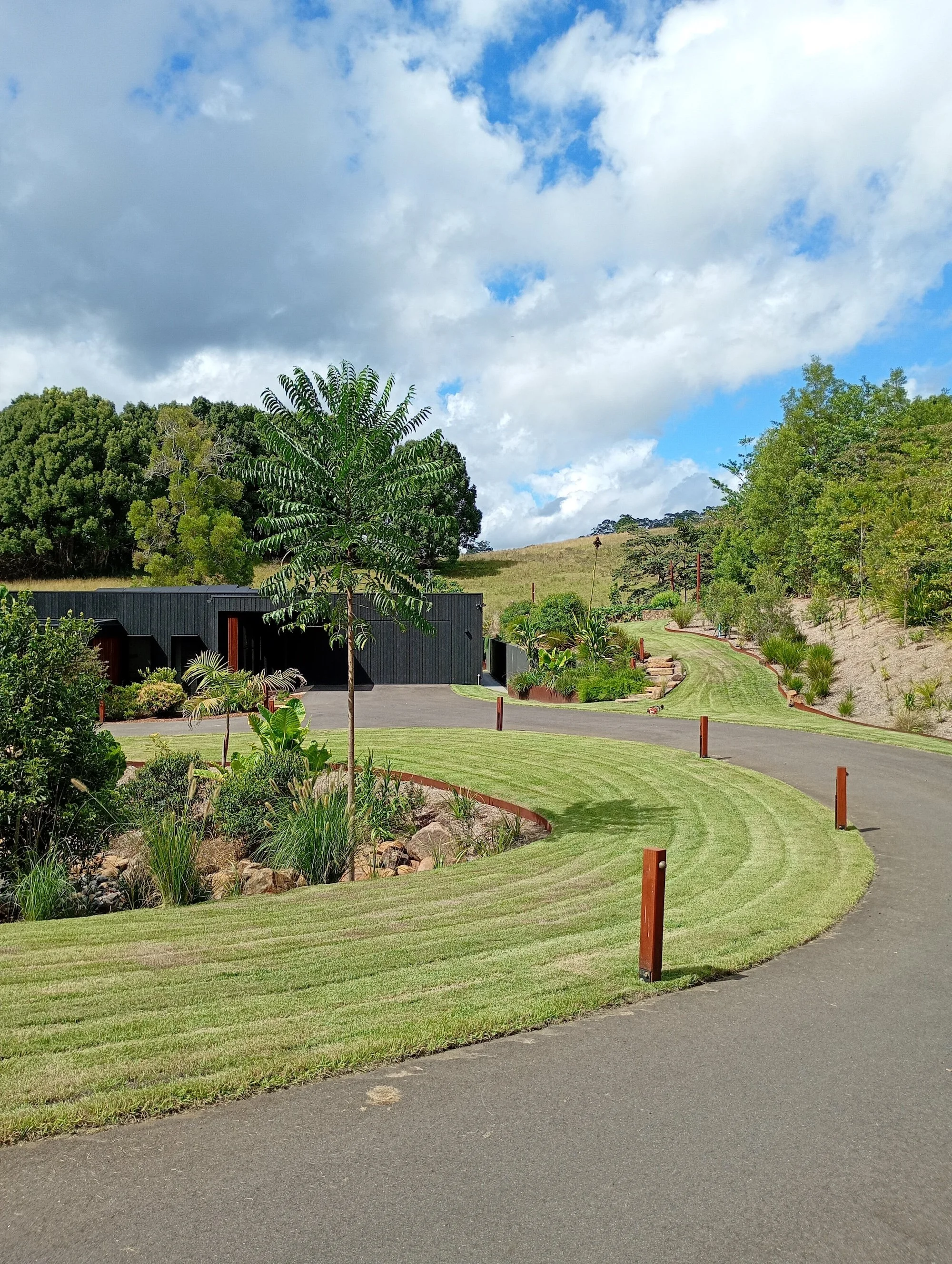 Lawn and garden maintenance Byron Hinterland