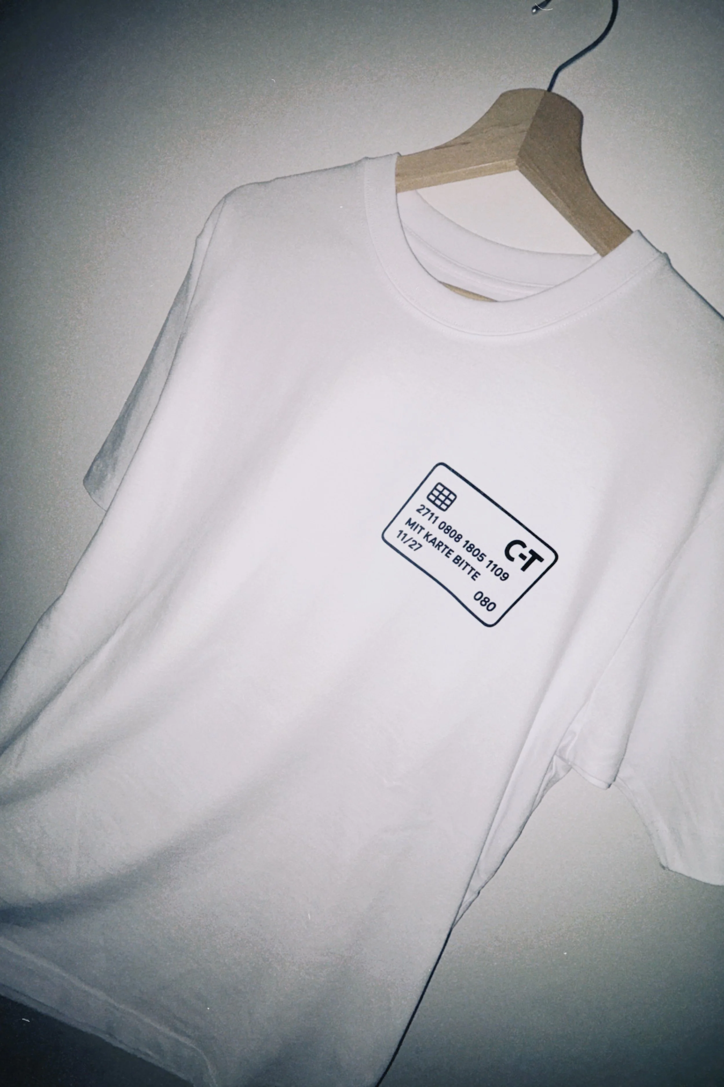 Mit karte bitte - White