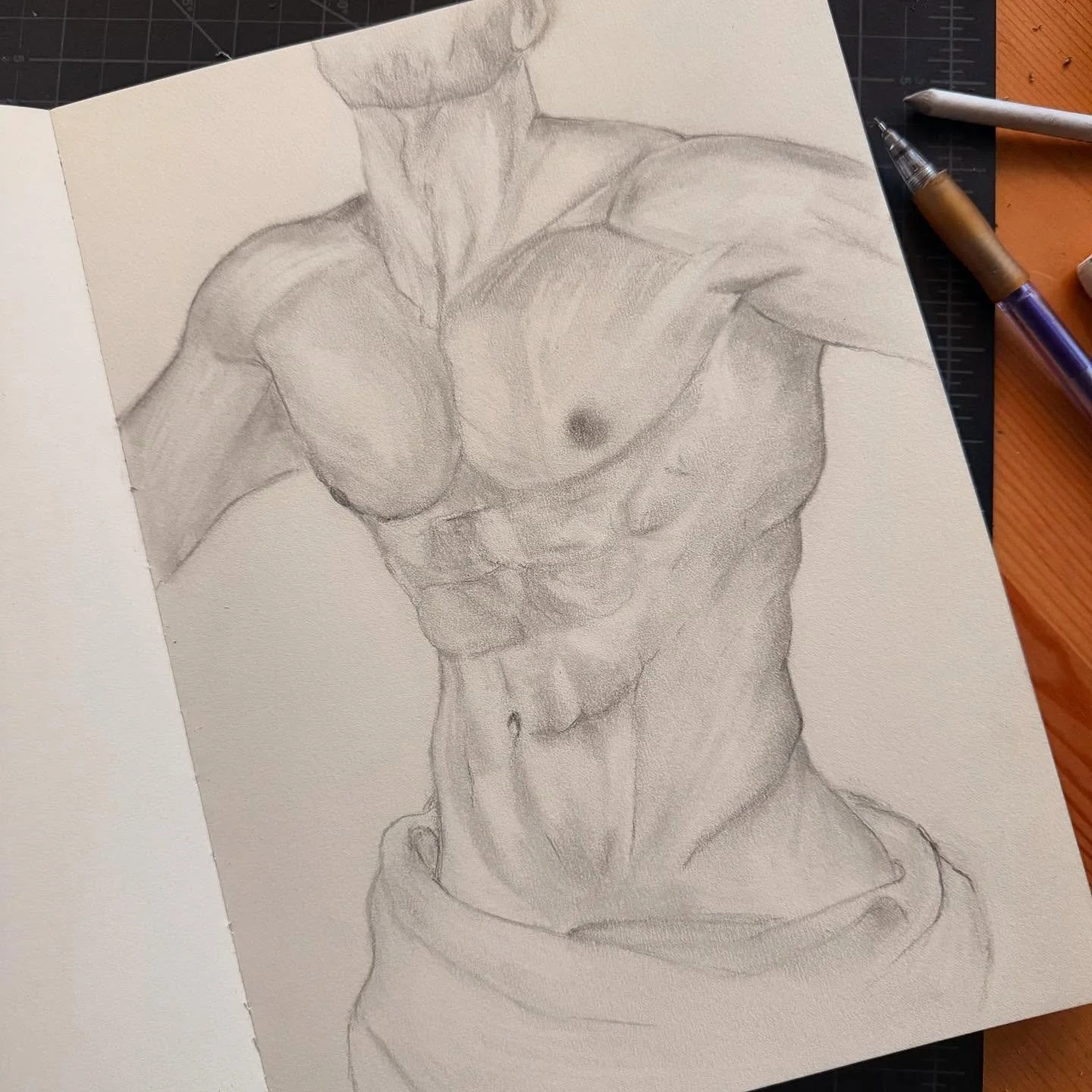 Mode exploration anatomique 🖤✨ #sketchdraw #sketchbookartist