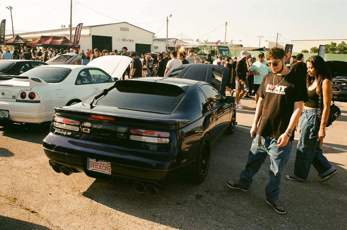 Little late to post - Fuel Fest WPB on 35mm
Minolta Srt102 w Gold 200 

.
#fuelfest #camera #cars #drifting #photos #pics #picoftheday #analog #gold200 #kodak