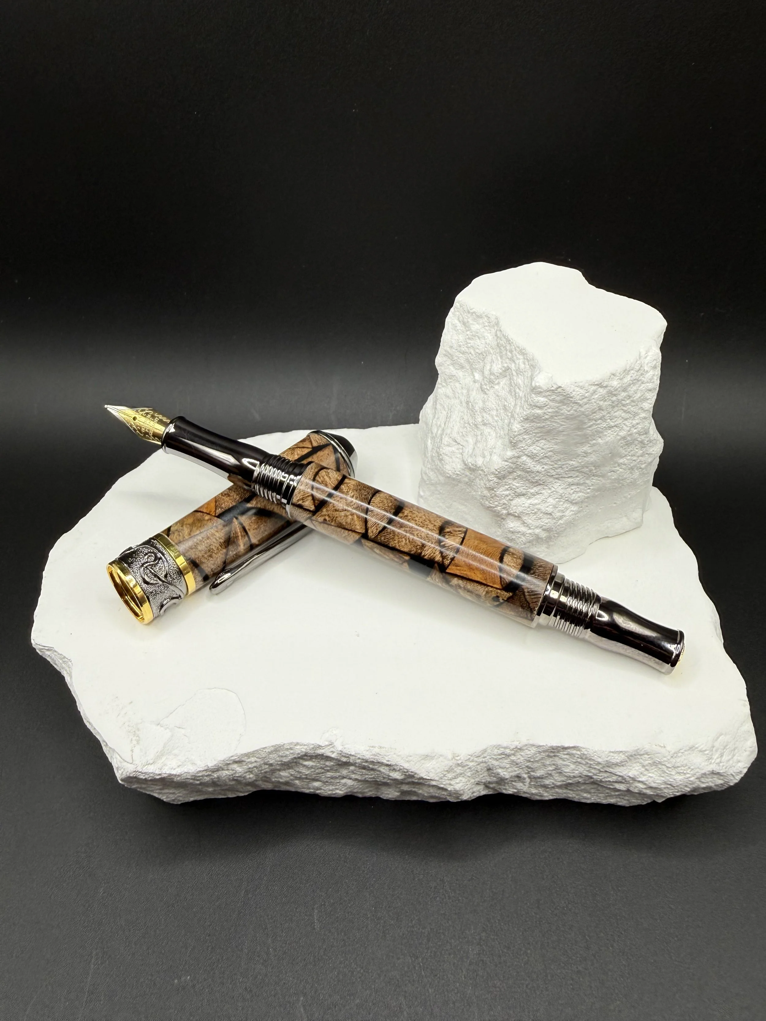 Emberwood Sovereign Maple and Amboyna Burl Hybrid Nouveau Sceptre Fountain pen.jpeg