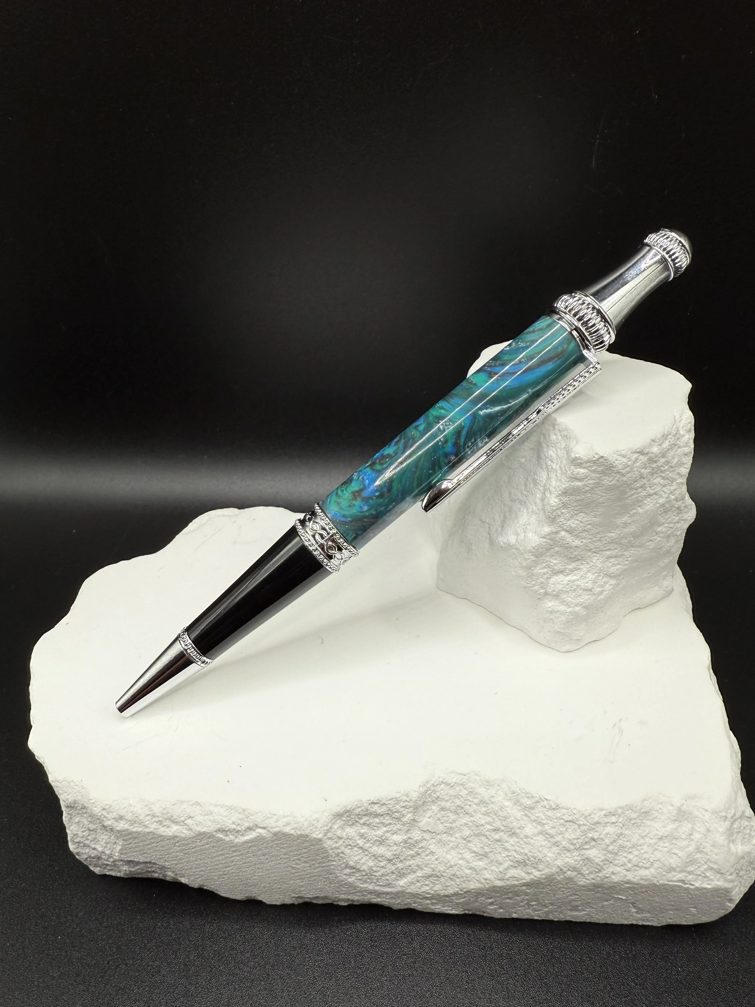Bold and Beautiful Acrylic Lancer Ballpoint Twist pen