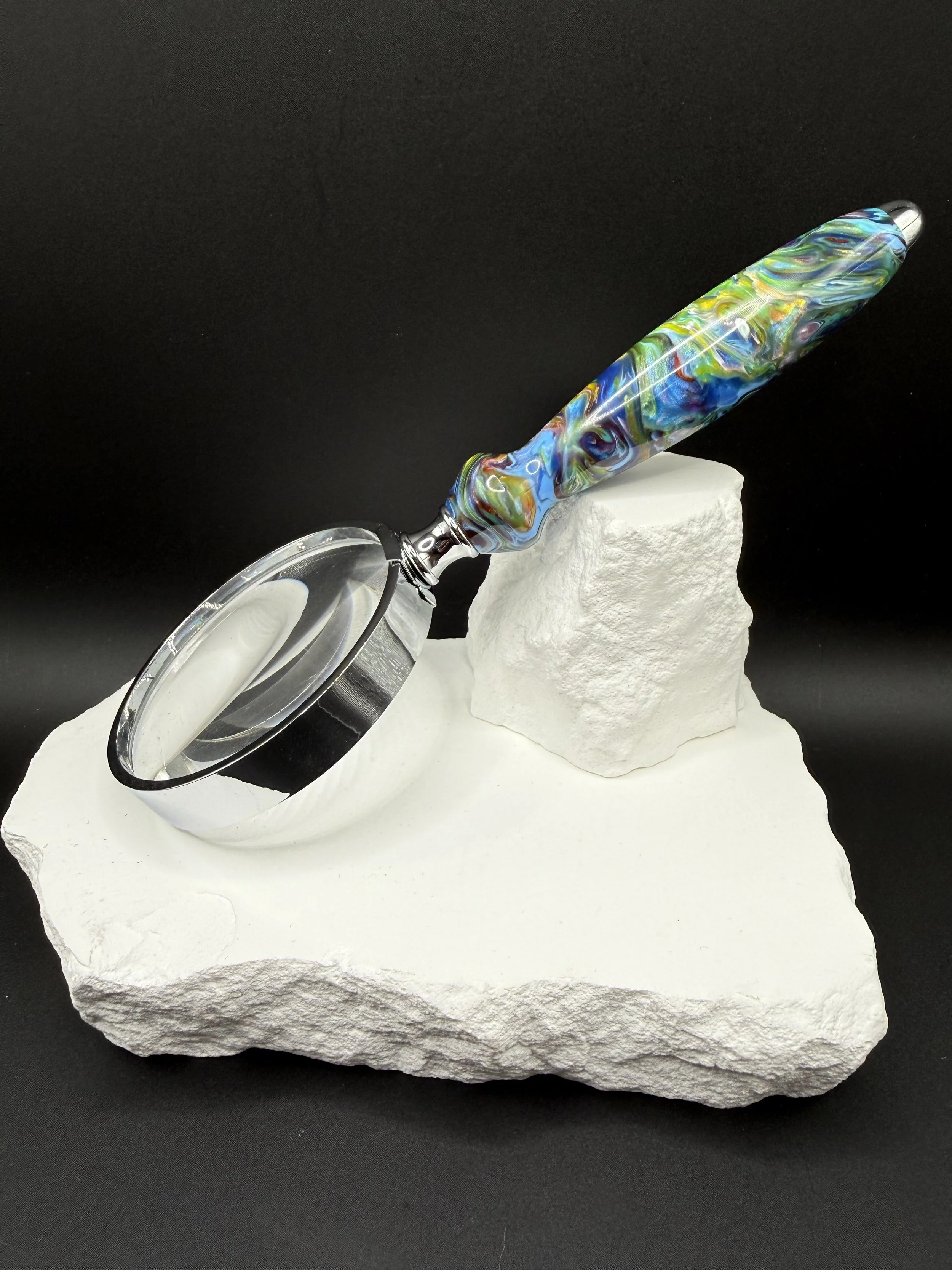 Canvas in Motion™ Handcrafted Acrylic Magnifying Glass.jpeg