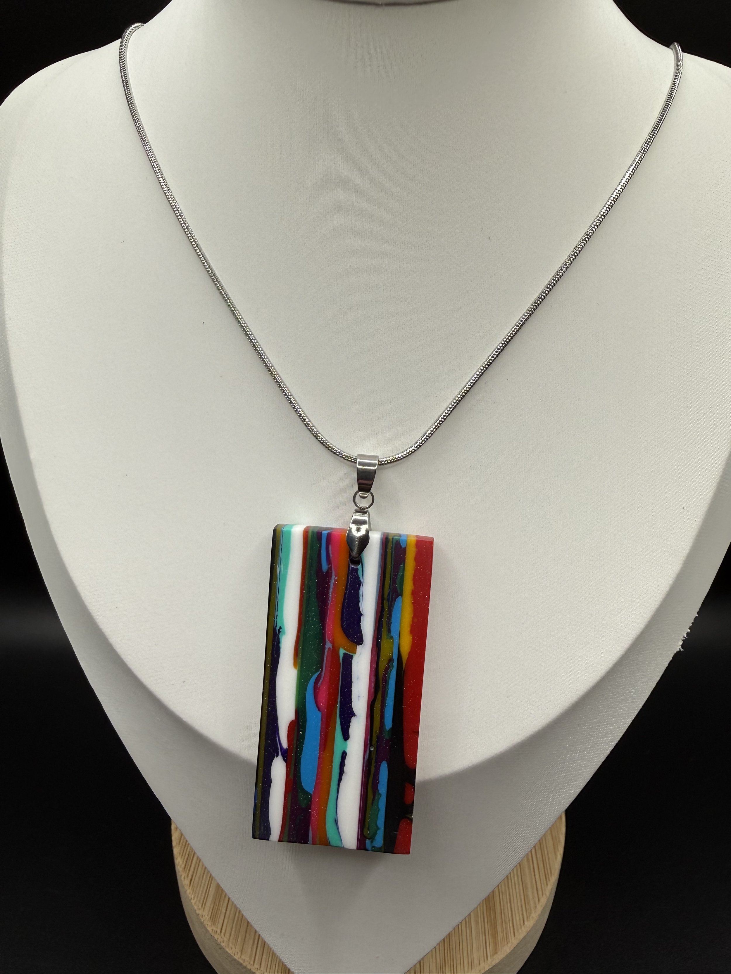 Hang Ten Hue Handcrafted  Surfite Pendant Necklace