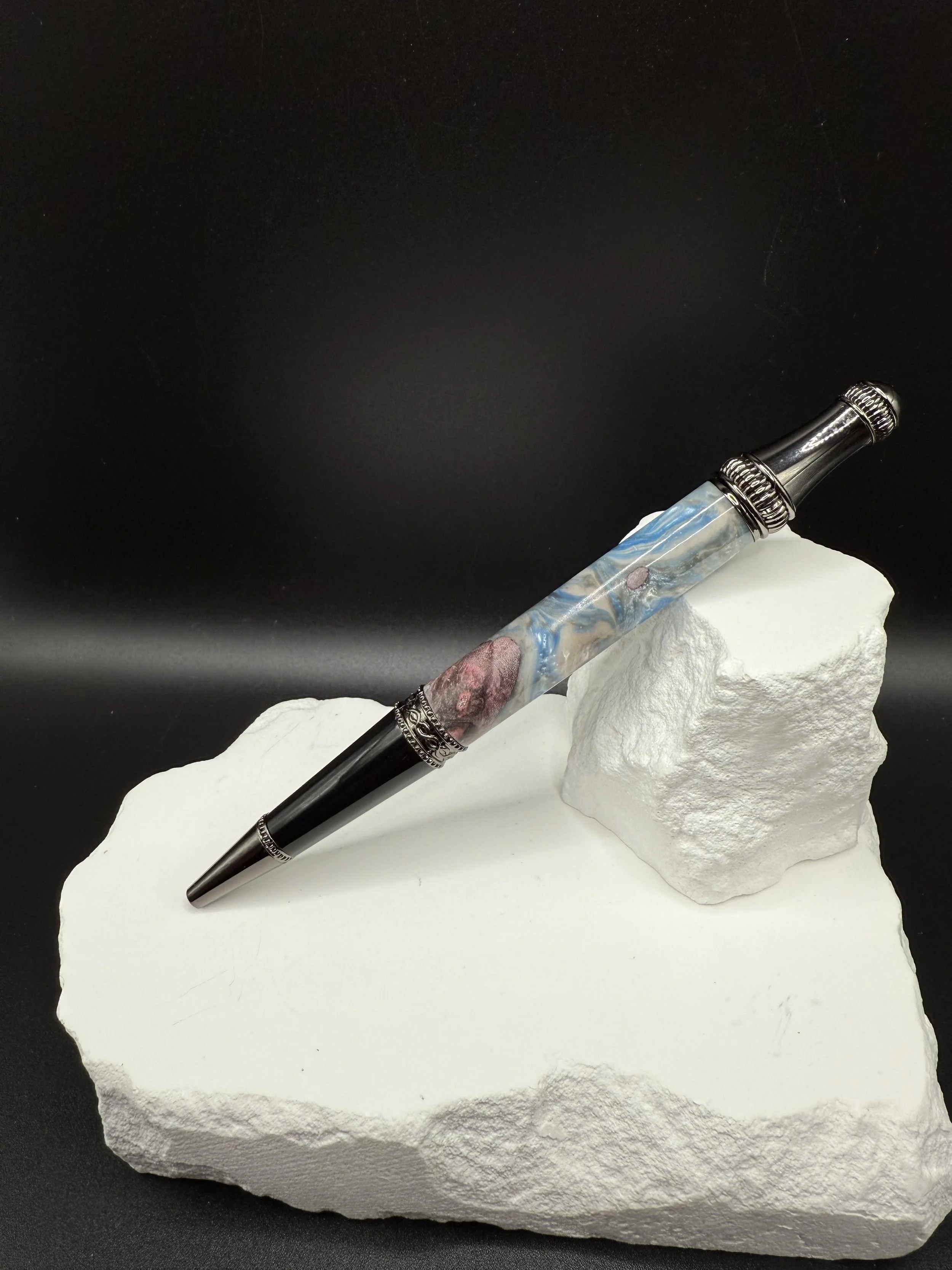 Striking  Maple Burl Hybrid Lancer Ballpoint Twist pen