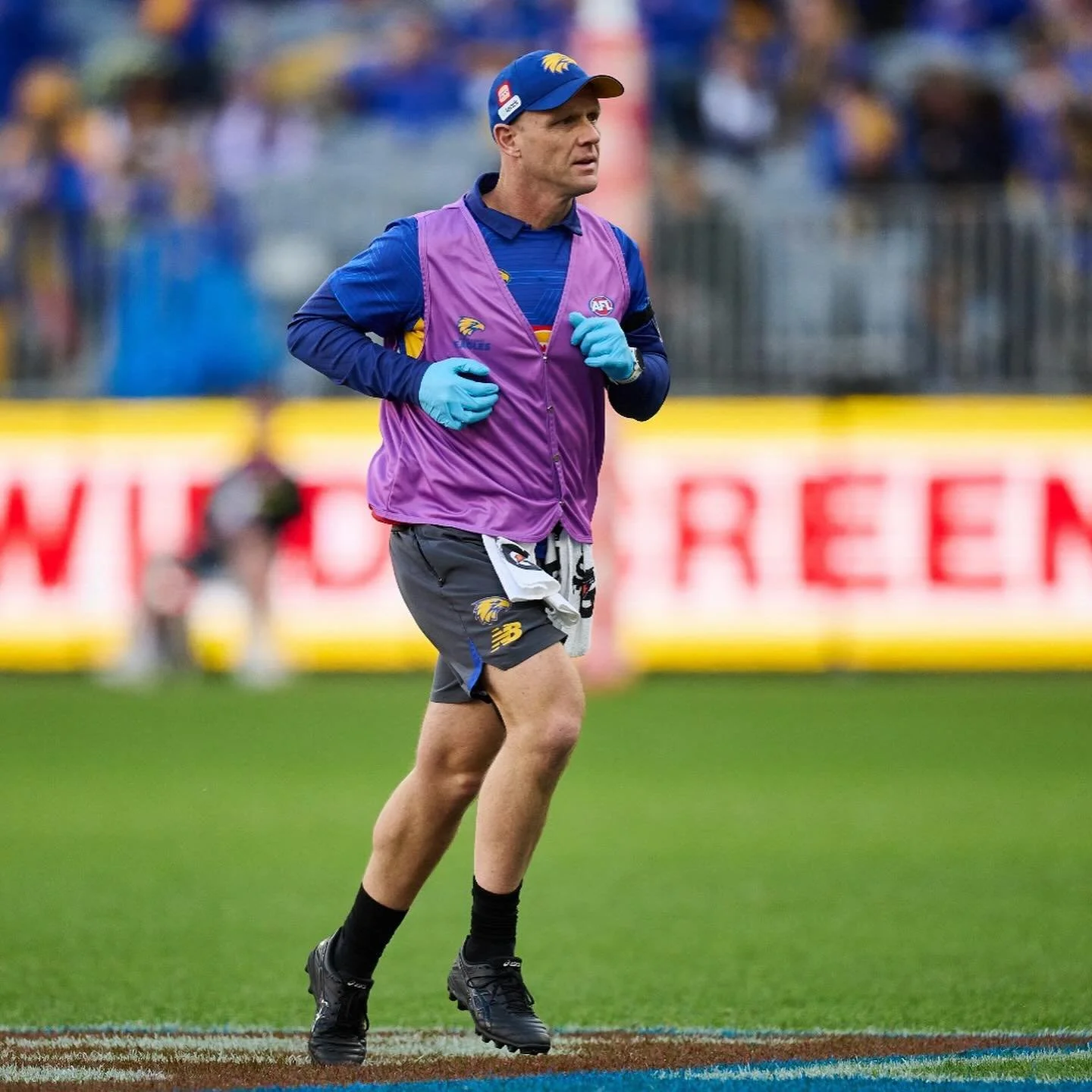 ☀️☀️☀️ EXCITING NEWS ☀️☀️☀️

We are thrilled to welcome Mark Finucane to the Aspire Physiotherapy Claremont team!

Mark, former Head Physiotherapist for the West Coast Eagles, brings an incredible 25 years of experience in elite sport which includes 