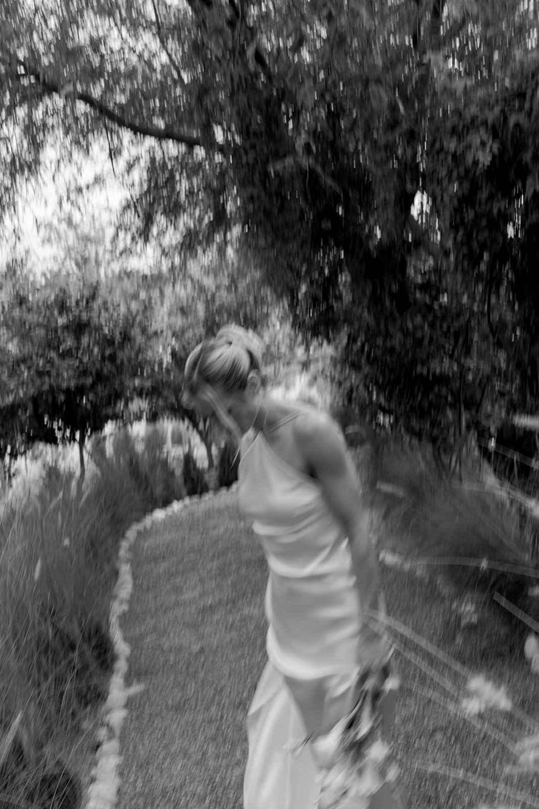 mcwphotocinema_Sabrina&Andrew_SneakPeek-38_websize.jpg