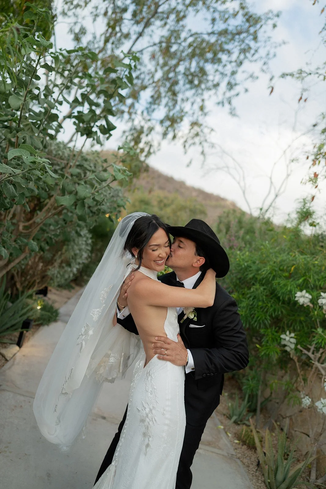 mcwphotocinema_francesca&adan_sneakpeek-75_websize.jpg