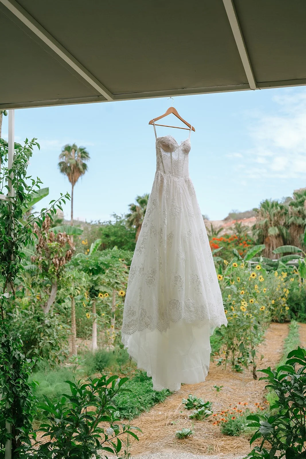 flora-farms-wedding-photography-vogue-mexico-feature2.jpg