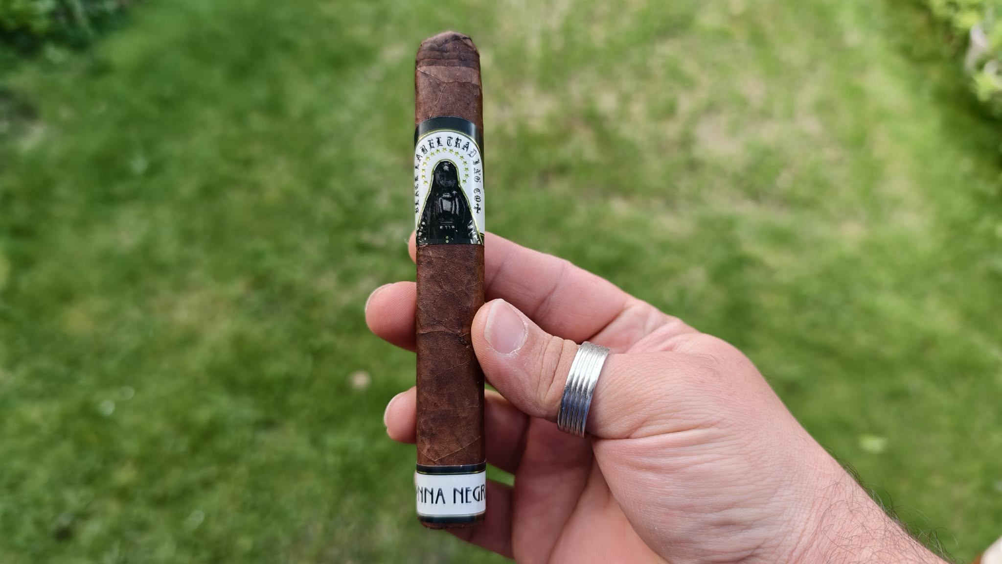 Black Label Trading Co. La Madonna Negra Corona Gorda