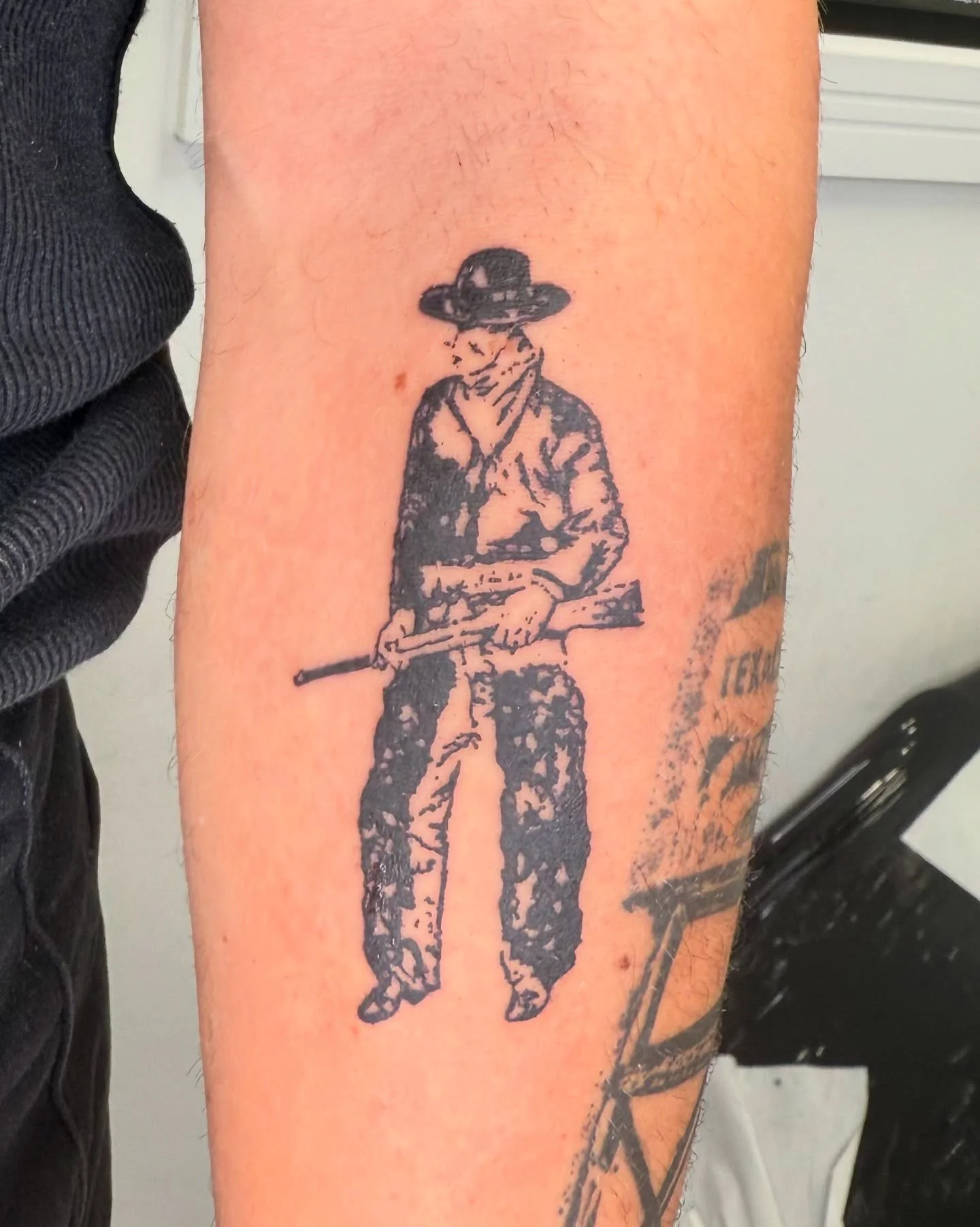 London, I have very limited space for the next few weeks before I&rsquo;m gone until late November. Taking bookings for November and December. L.A. - if you want a tattoo in October DM me.