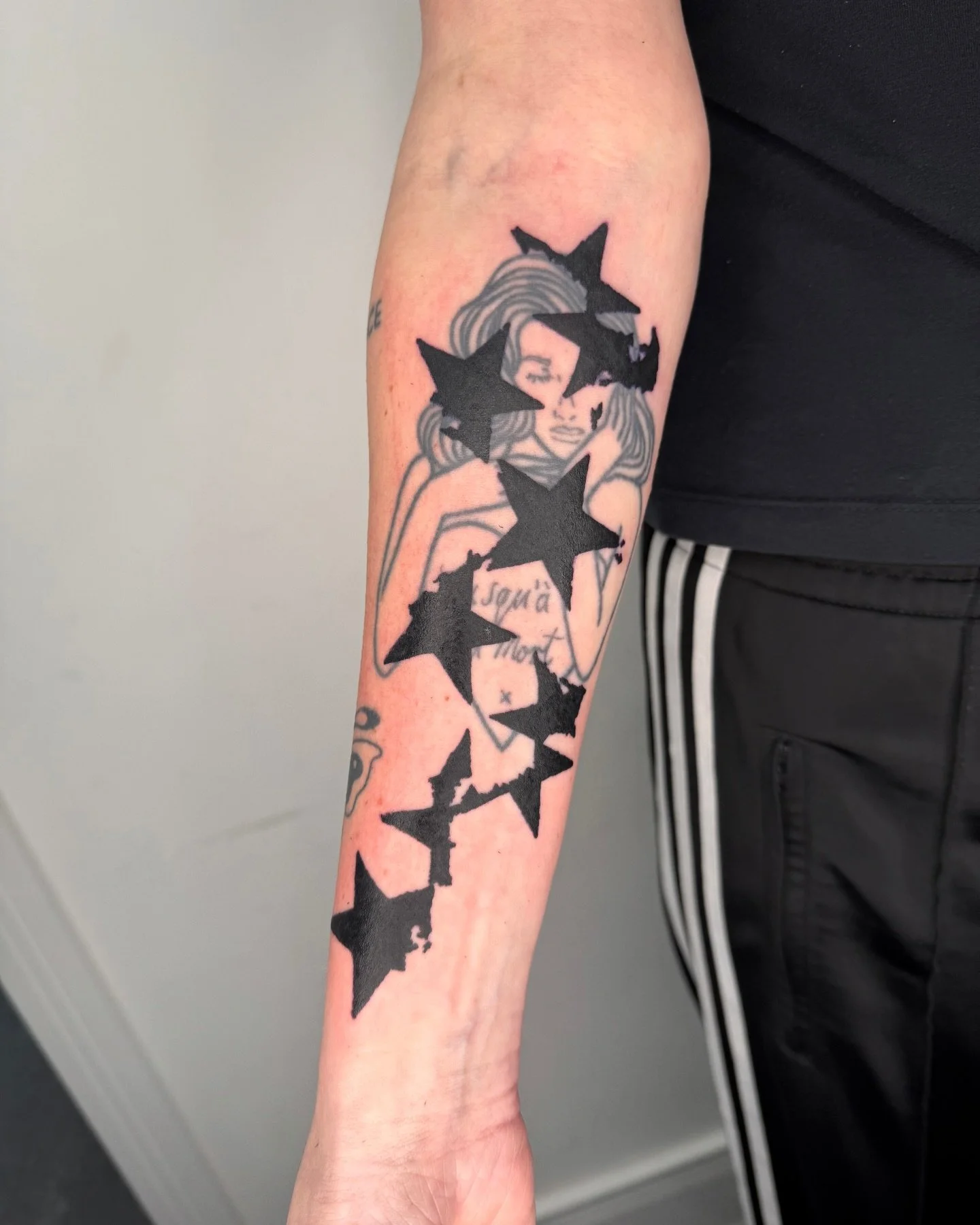 Blastie for Bestie 🤩 I love you @sparklesunshine754 thank you as always 🥺🌹

HMU if you have things to blast, gaps to fill, textures, shapes, text, whatever. Love doing this stuff ✨