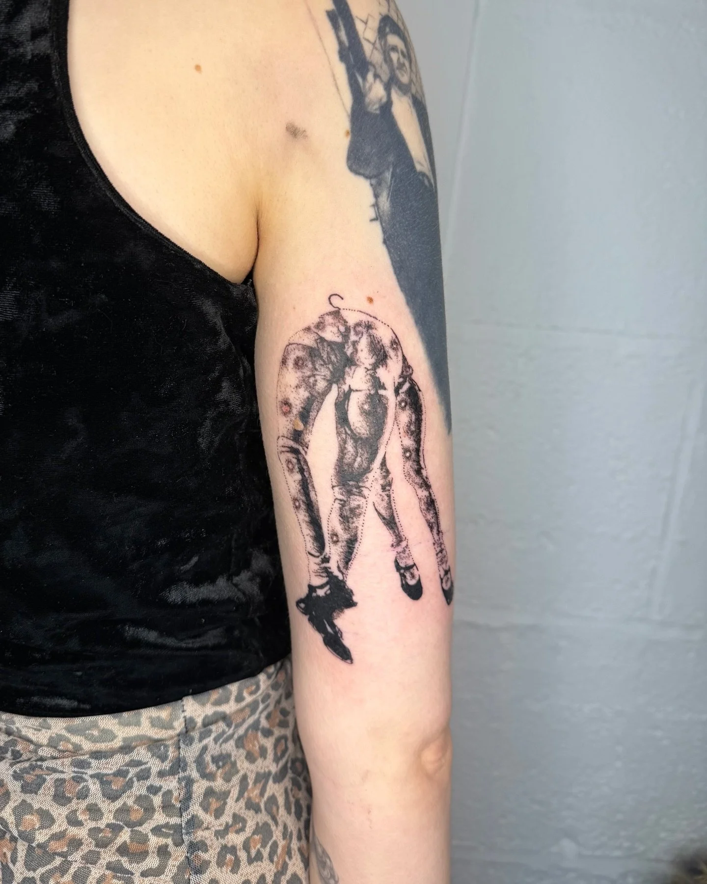 Hans Bellmer custom for darling @erotique_tattoos 🖤 being watched over by a gun-toting Lynch - I adore the grotesque. Thank you kindly xx