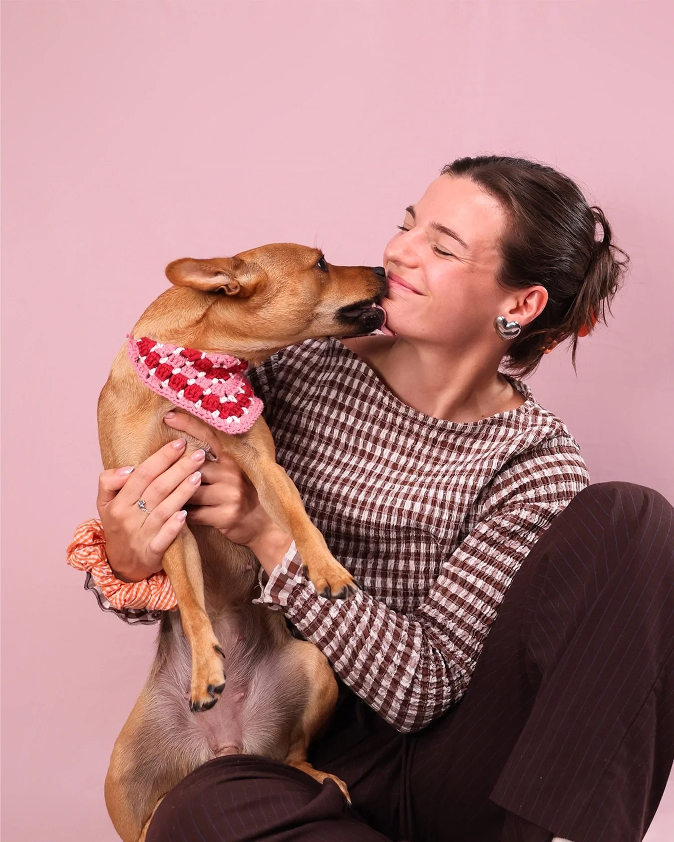 Kisses from my valentine 💘 

#thewoo #puppylove #cutedog