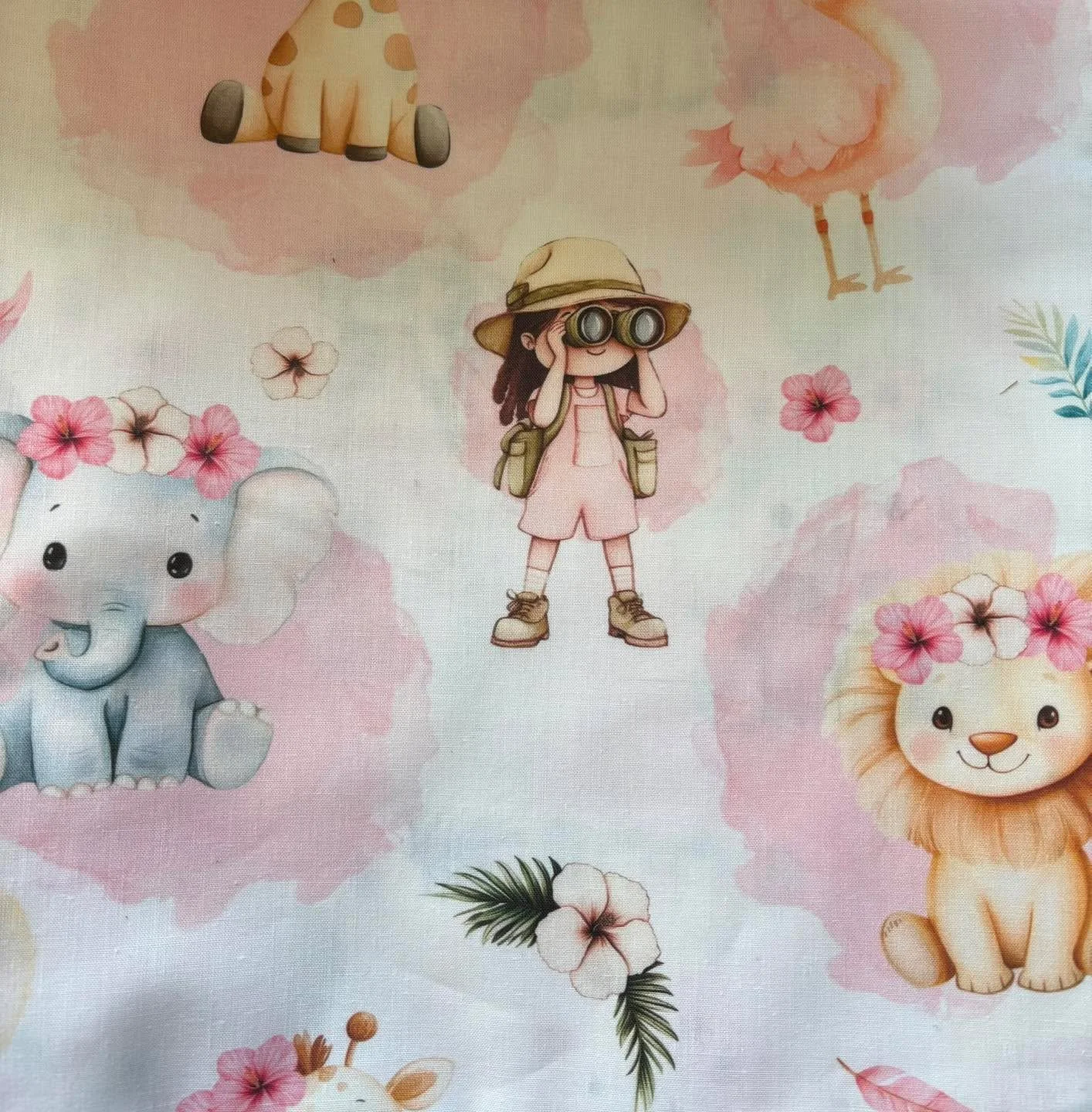 #tissu #tissuenfantin #tissuenfants #atelierdejessetcaro #nouveau #tissu #nouveautissu #couture #pour #couturepourb&eacute;b&eacute; #couturepourenfants #couturepourenfant
Une belle d&eacute;couverte les tissu de Jess et Caro, doux, de belle qualit&e