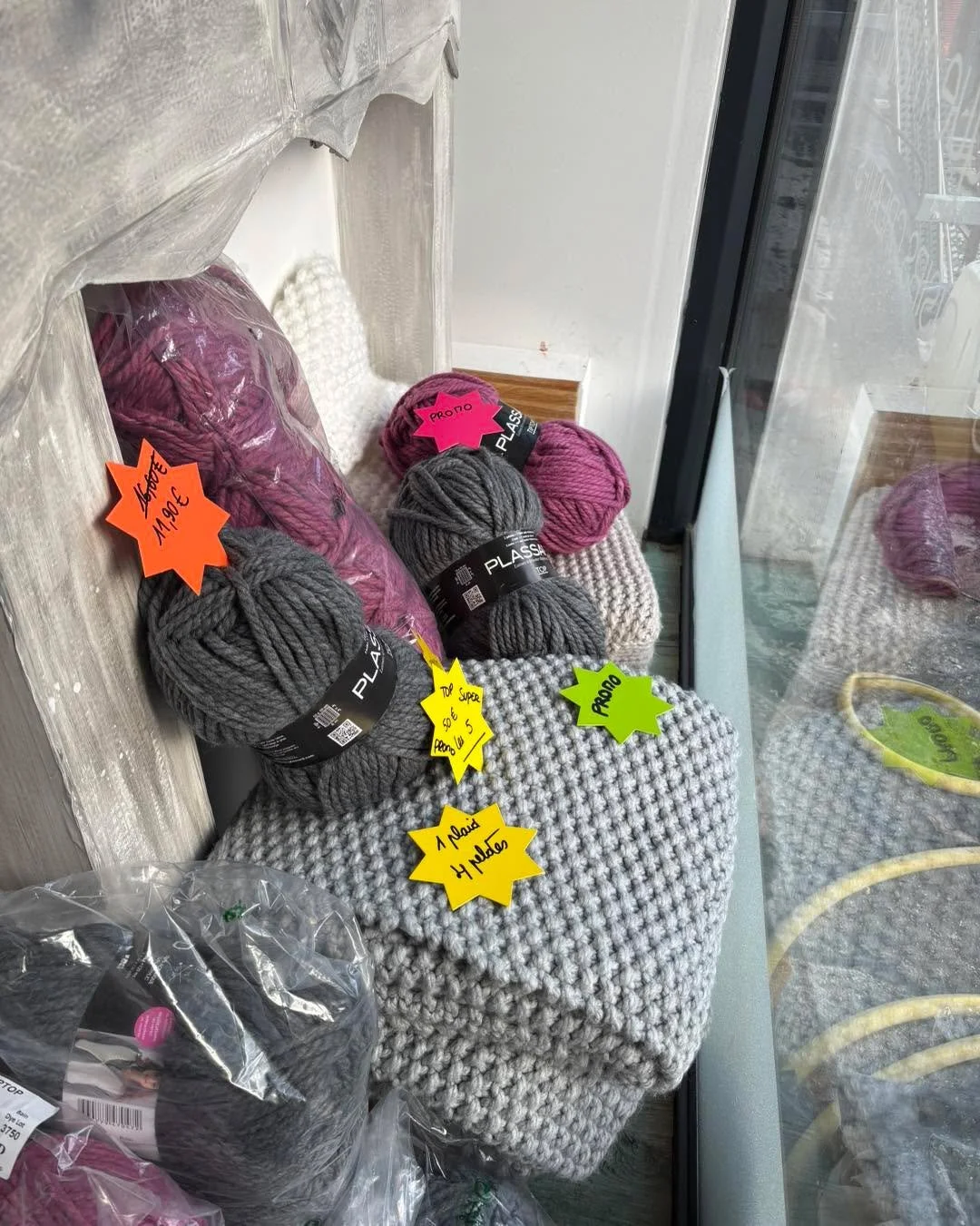 #soldes #soldeshiver #derniereminute #dernierechance #plaid #plaidtricot&eacute; #fil #grosfil
⚠️Fermeture pour cong&eacute;s ce soir 
Cong&eacute;s hiver 2026 r&eacute;ouverture le 6 f&eacute;vrier 
#plusduntourdanssonsac #objat #objatcorreze