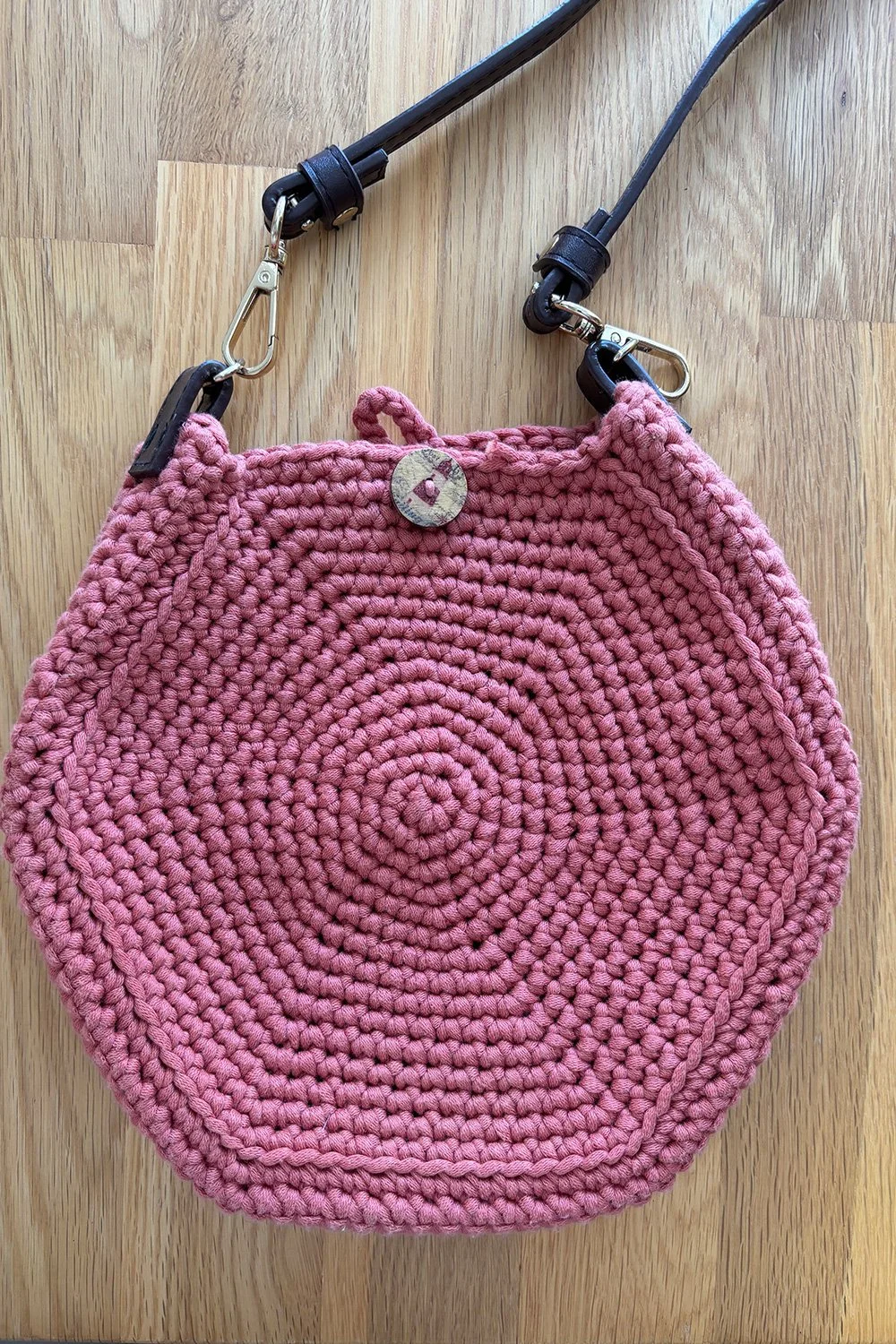 petit-sac-rond-au-crochet-kit-rose.jpg