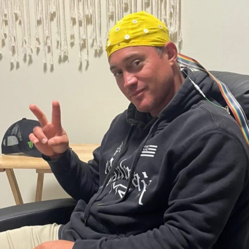 surfer-Makua-Rothman.jpg