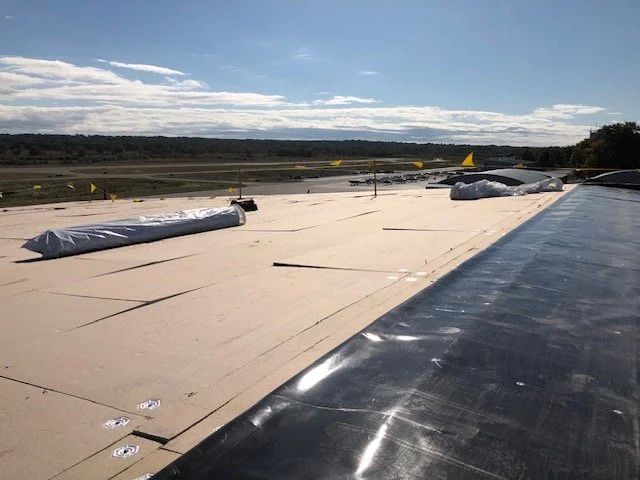 A flat roof under consruction.