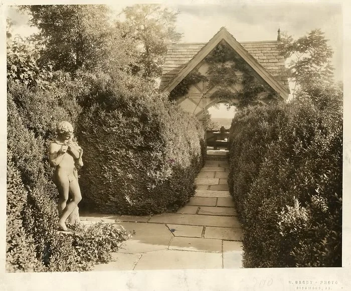 Charles Gillette: Gardens in Virginia