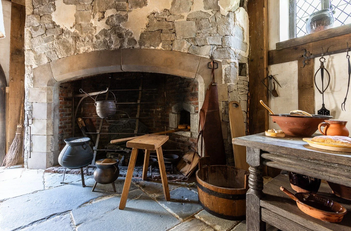 Special Focus Tour: Spring Cleaning in Tudor England