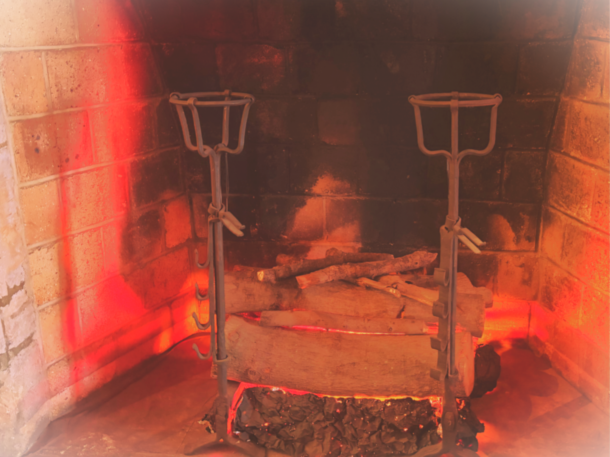 Haunted Hearth: Spooky Stories at Agecroft Hall (6pm)