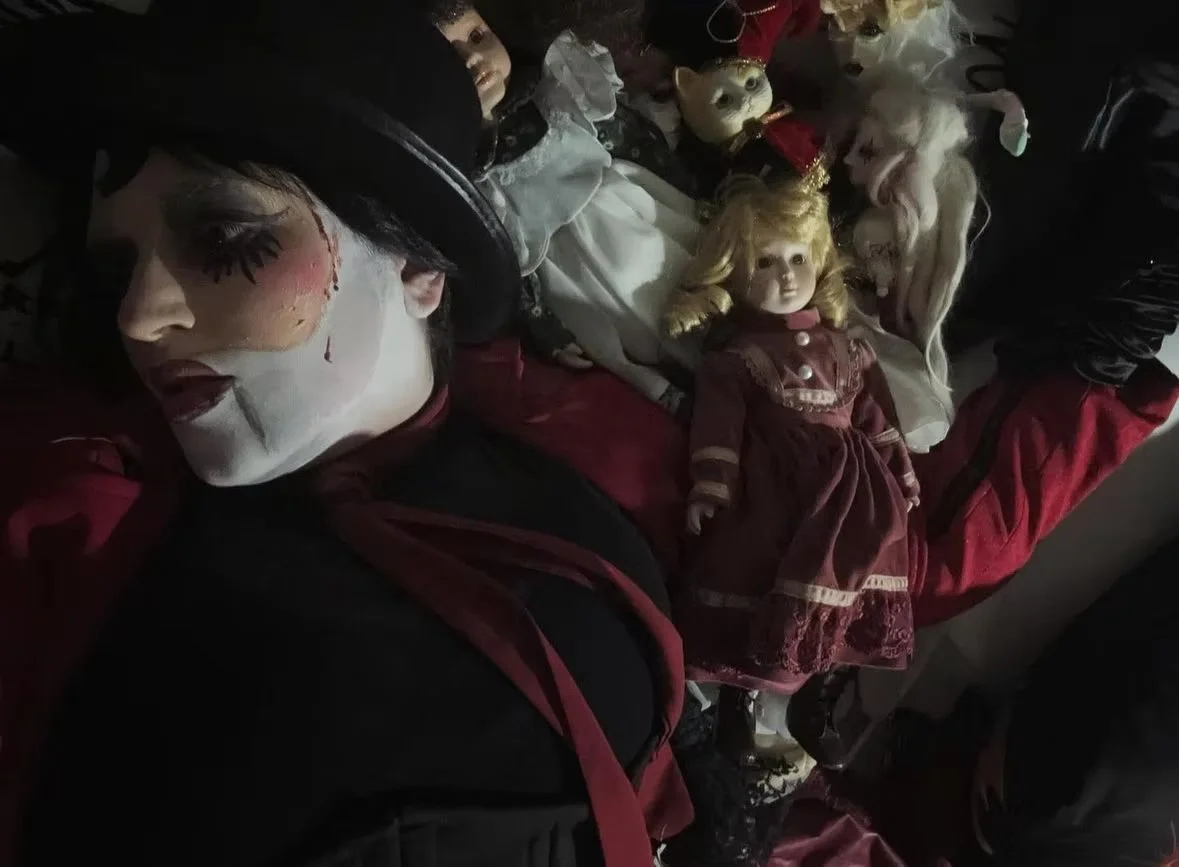 Nikola Orsinov, The Magnus Archives (Makeup)