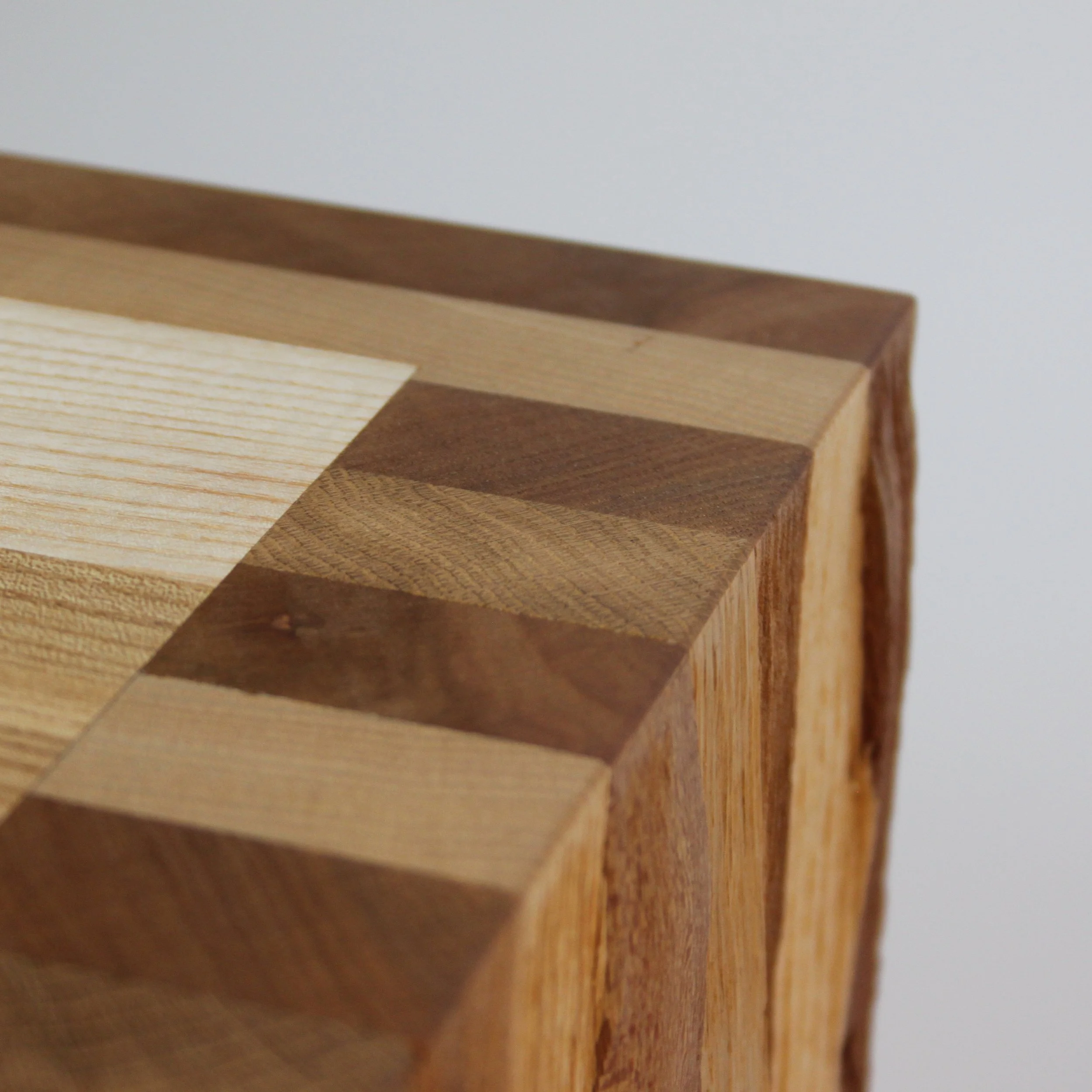 Bench Top Detail.jpg