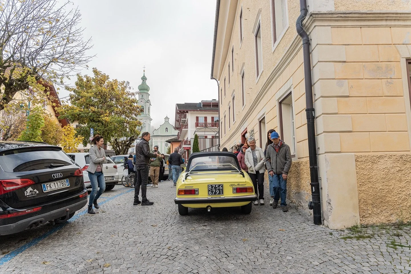 Yesterday was a truly special day &mdash; we had the pleasure of bringing people with disabilities to the new social center in Toblach with our oldtimers. 🚗❤️Seeing their smiles and excitement reminded us what this rally is really about: connection,