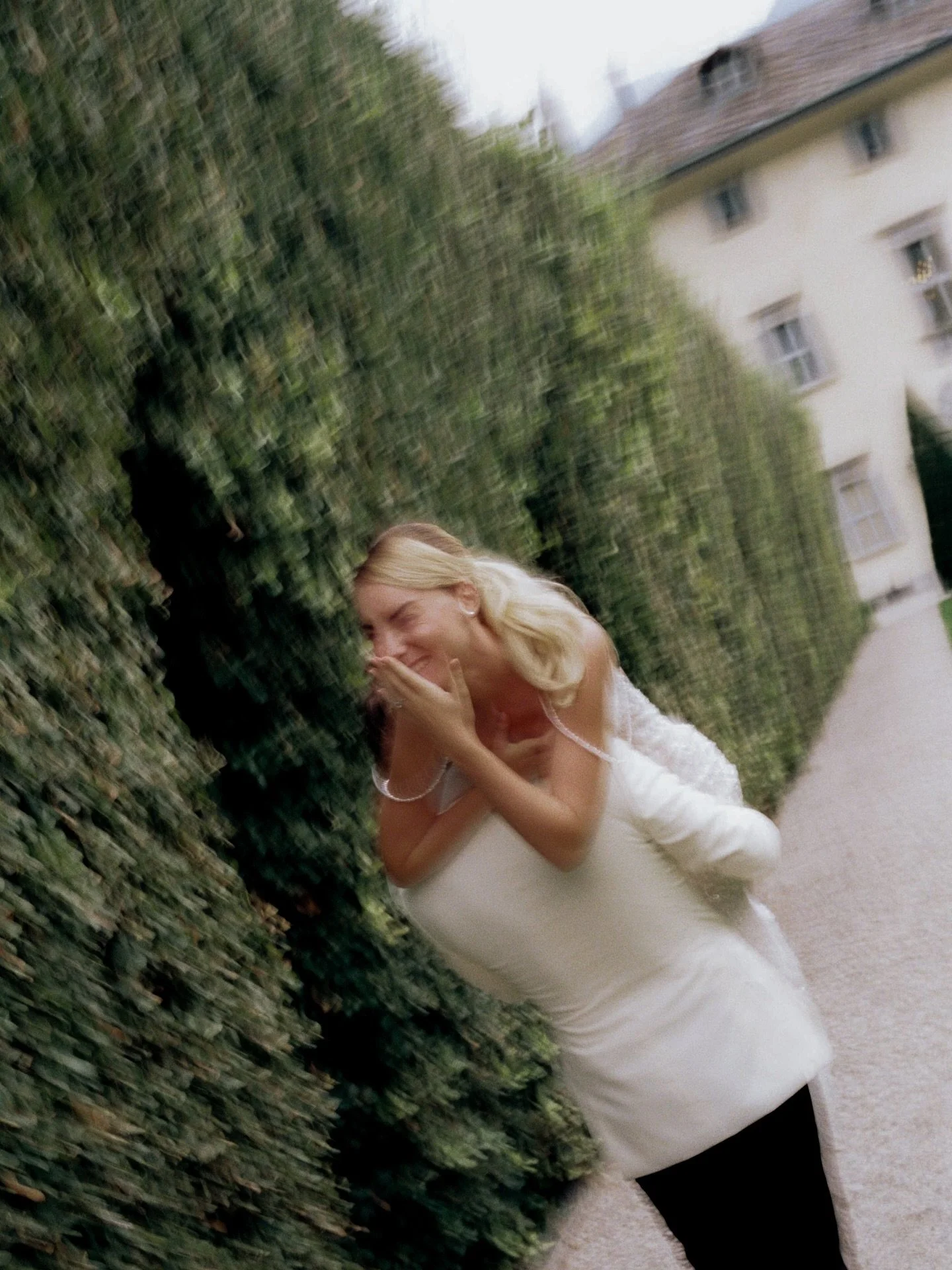 Poetry in motion // 35mm // @kodak portra 400
—
Europe Wedding Photograper | Destination Wedding Photographer | 35mm film | Film Photographer 
Venue: @villa_balbiano